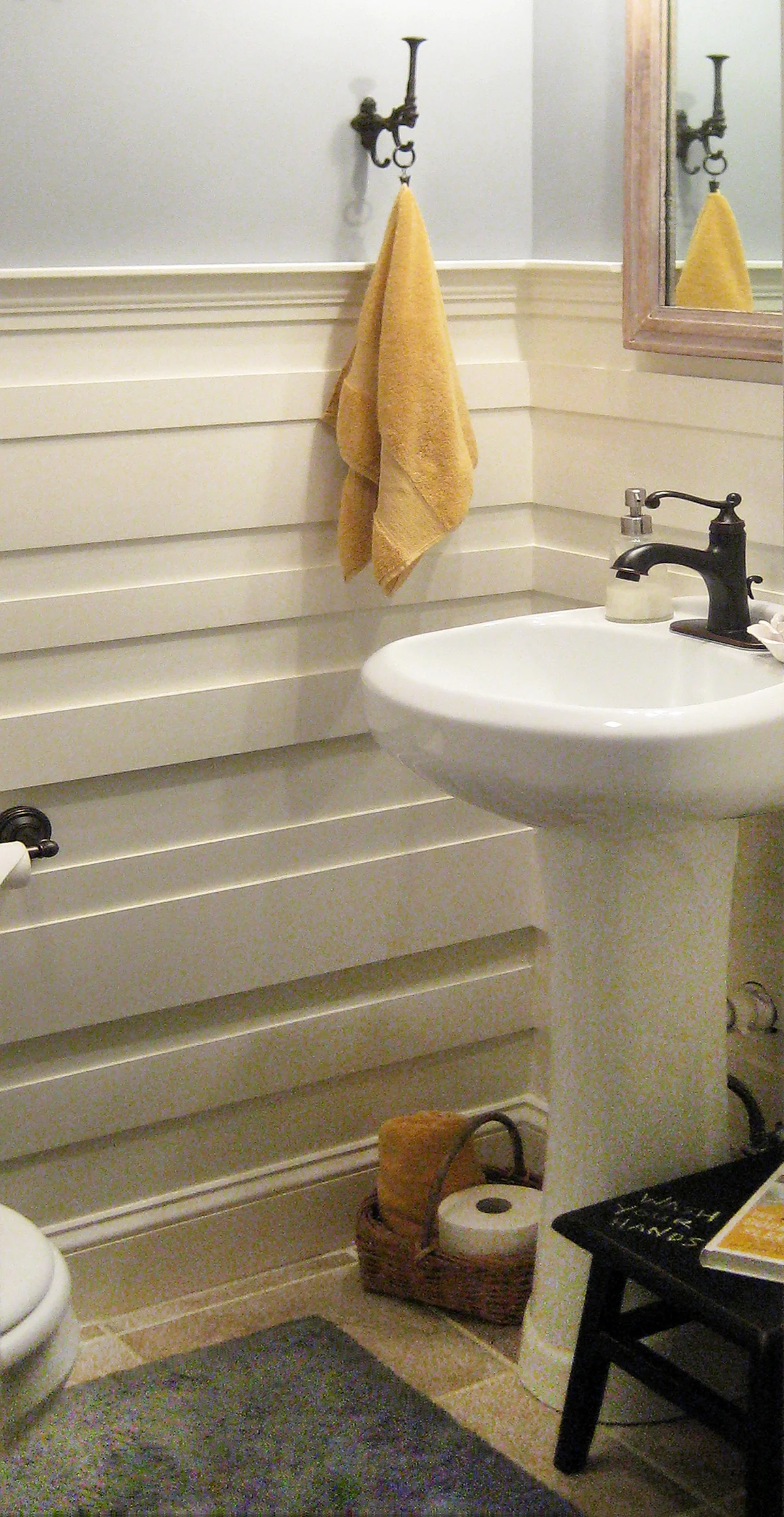 Petite-Powder-Room-9315.jpg