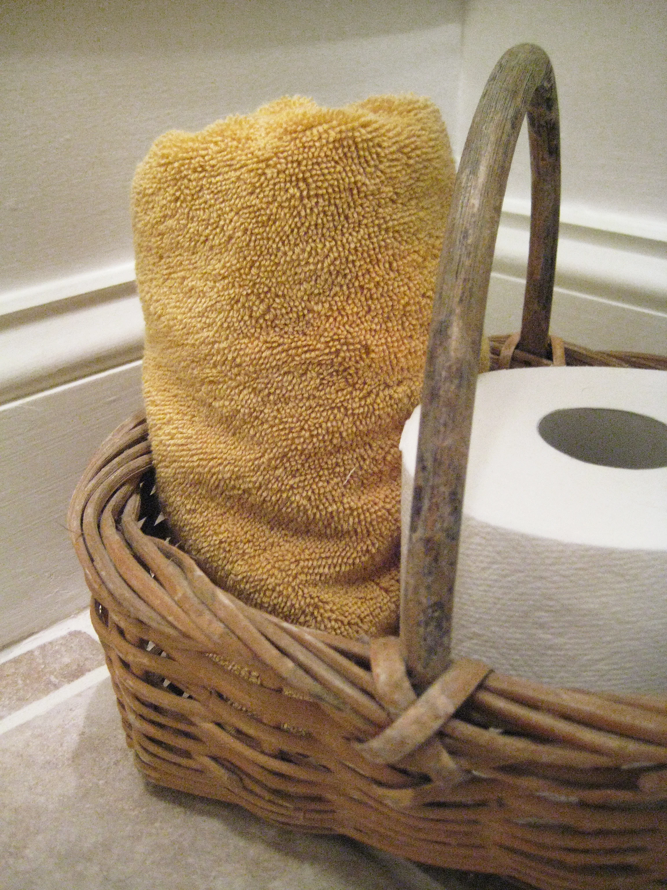 Petite-Powder-Room-9280.jpg