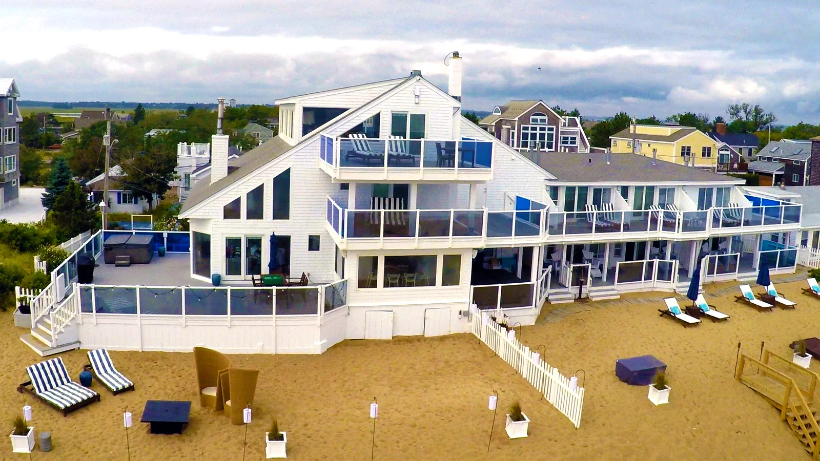 Blue Inn image1 EDIT.jpg