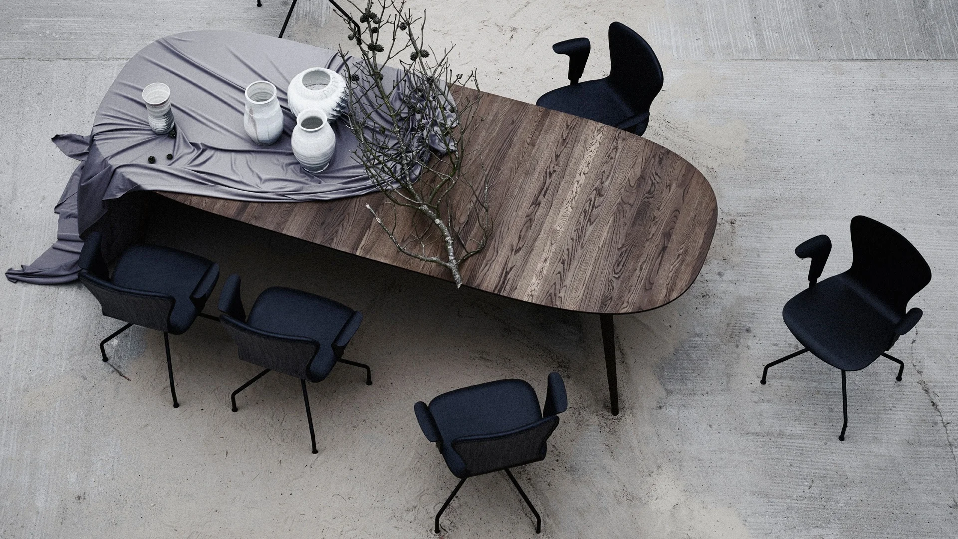 AW18+Setup+6+PLAYdinner+Lame%CC%81+Table%2C+PLAYchair+Swing-LowRes+2.jpg