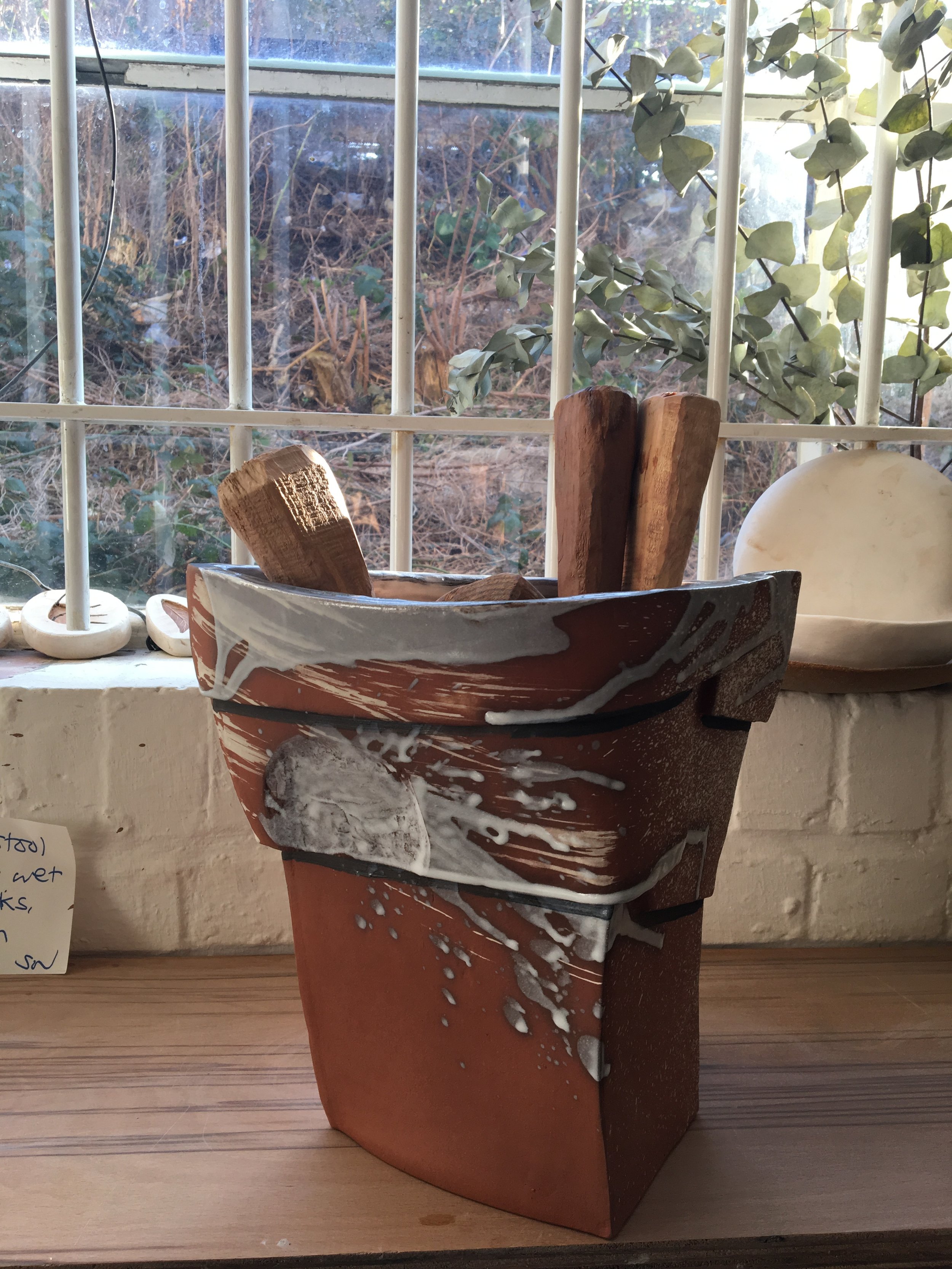 Onggi tool storage pot!
