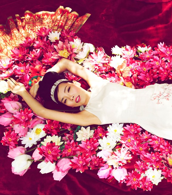 Dami Im flowers.jpg