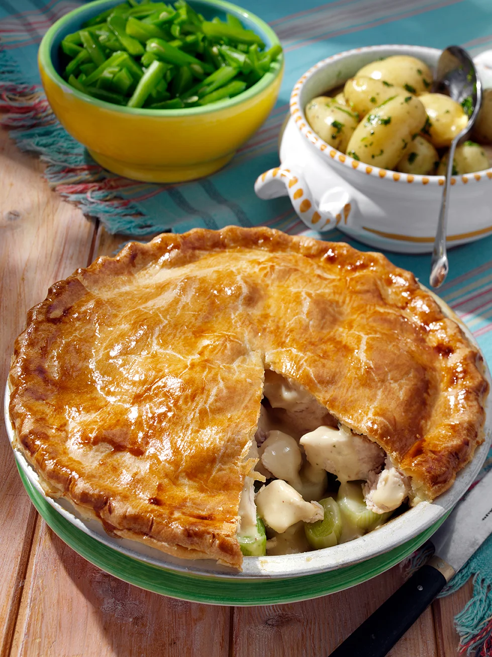 Chicken and leek pie