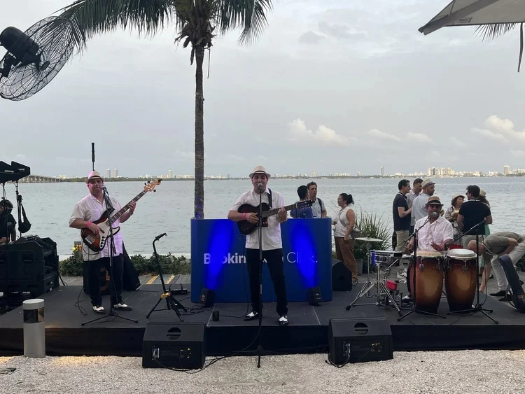 06 Live Entertainment and Festivals