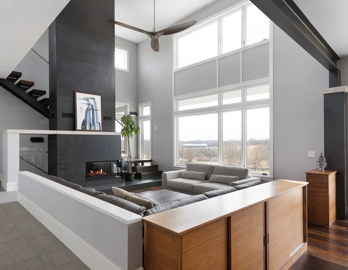 Interior from a recent shoot for @pohlrosapohl 

#interiorphotography #architecturalphotography #realestatephotography #interiors #architecture #kentucky #modernarchitecture