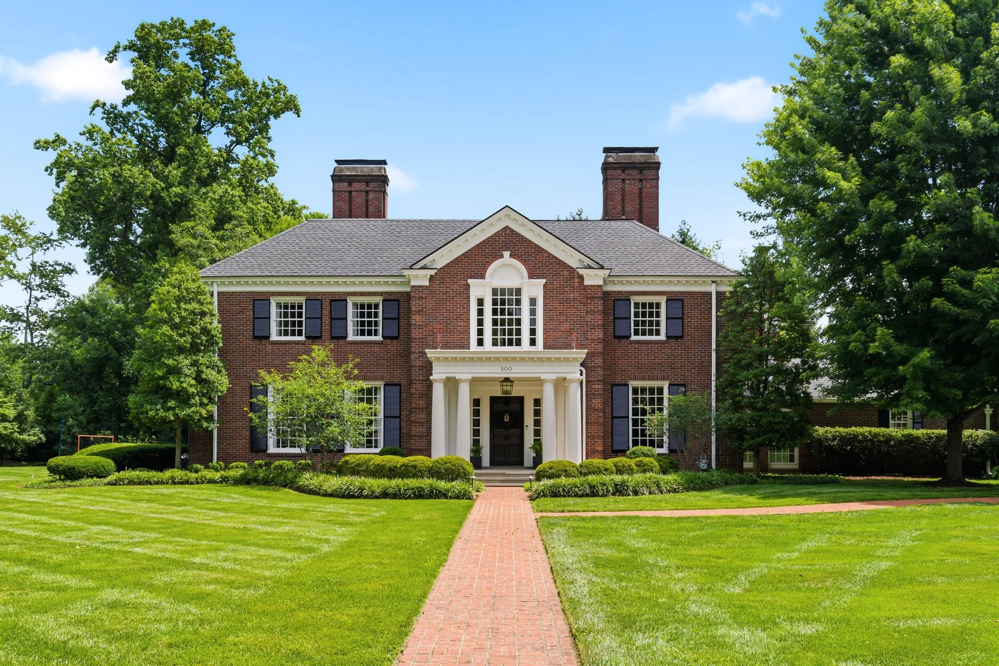500 Fairfield Dr-2.jpg