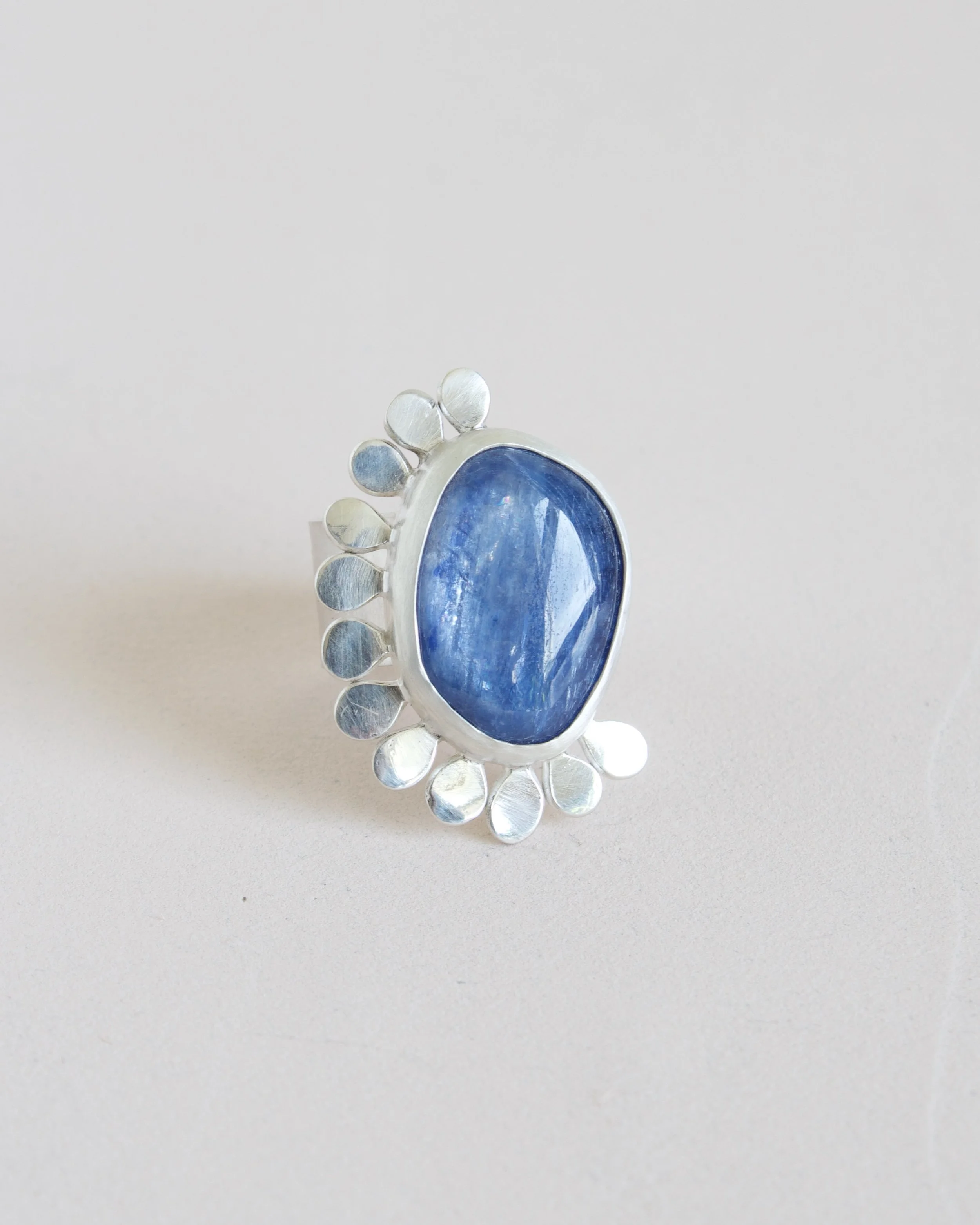 KyaniteDetailRIng - 1.jpeg