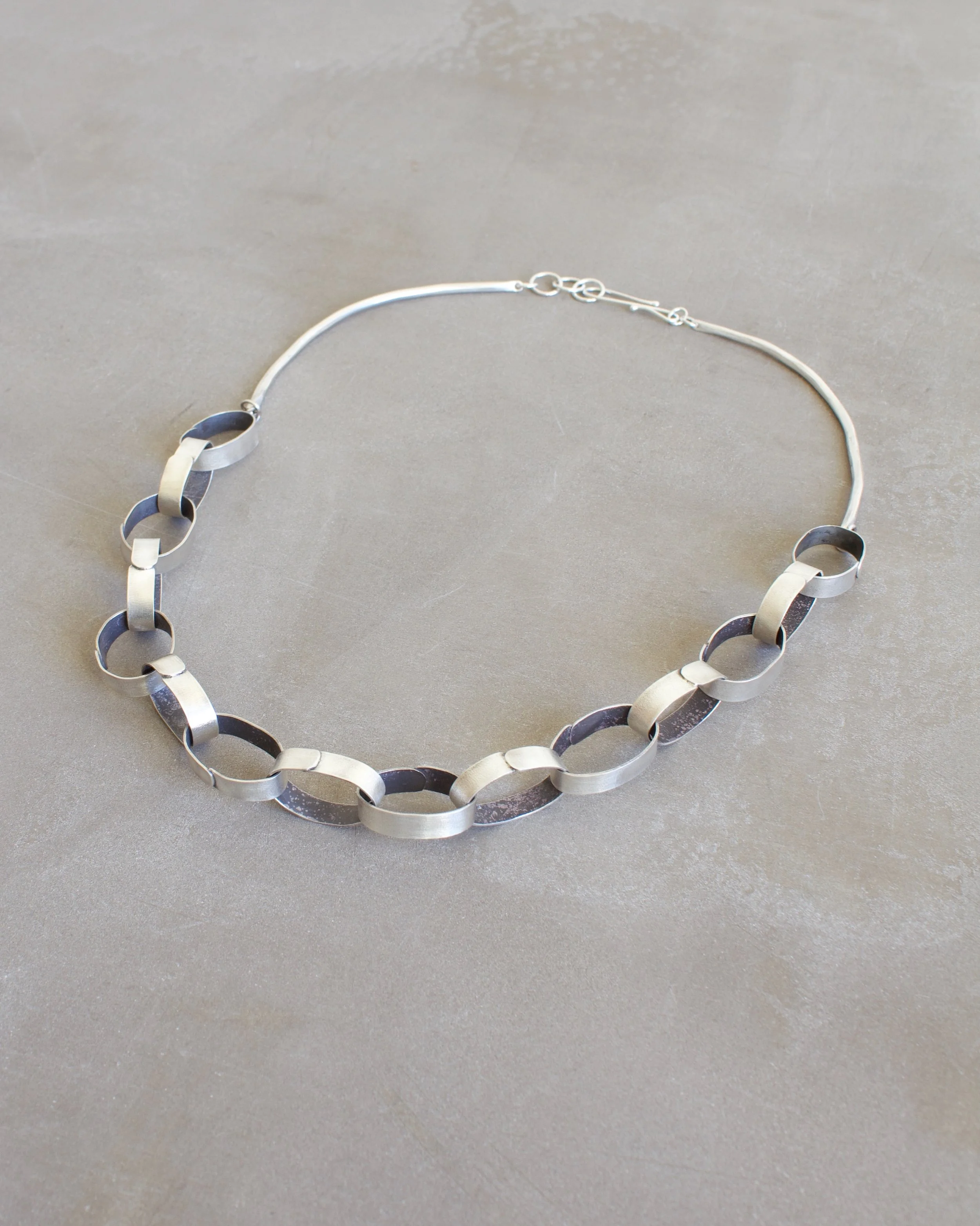 OvalPaperChainNecklace - 1.jpeg