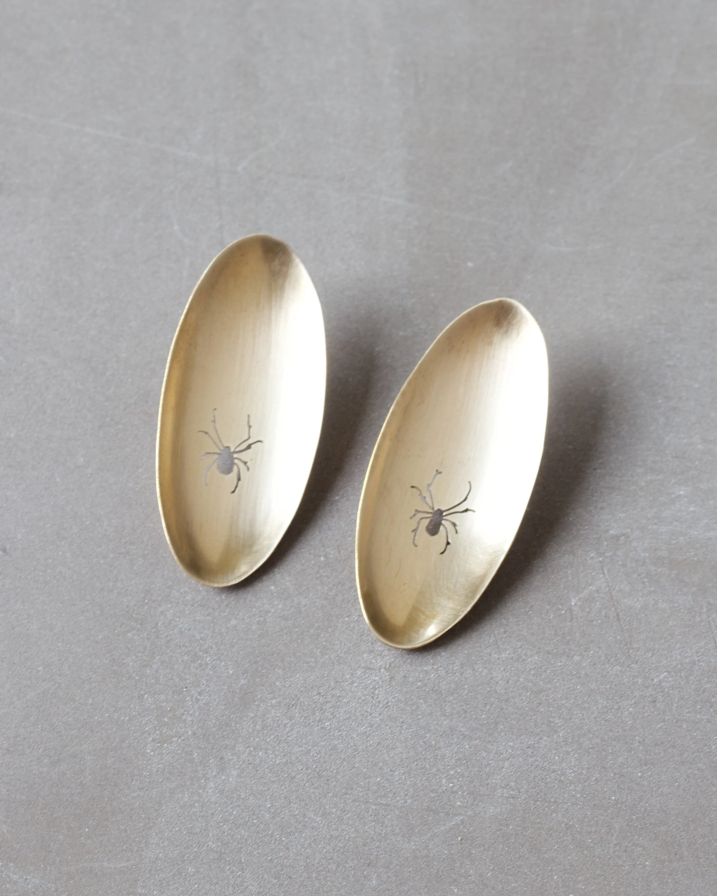 Med Spider Silhouette Oval Ears BR - 1.jpeg