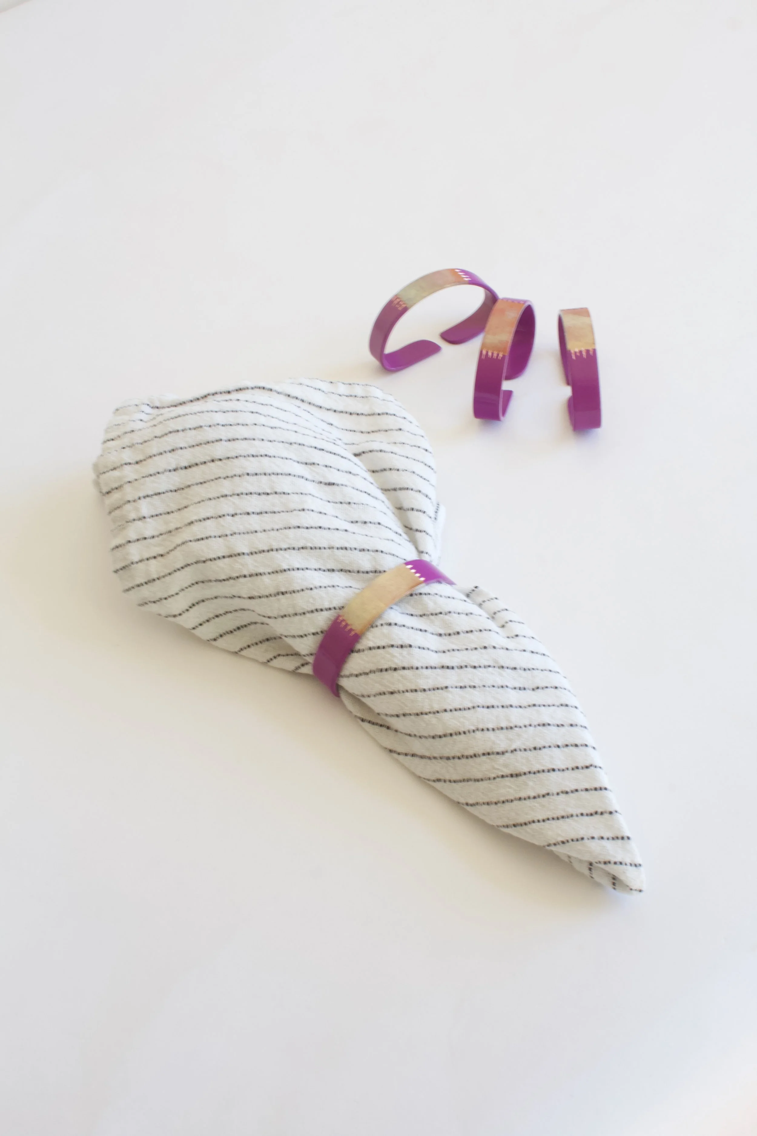 ColorblockNapkinRings - 4.jpeg