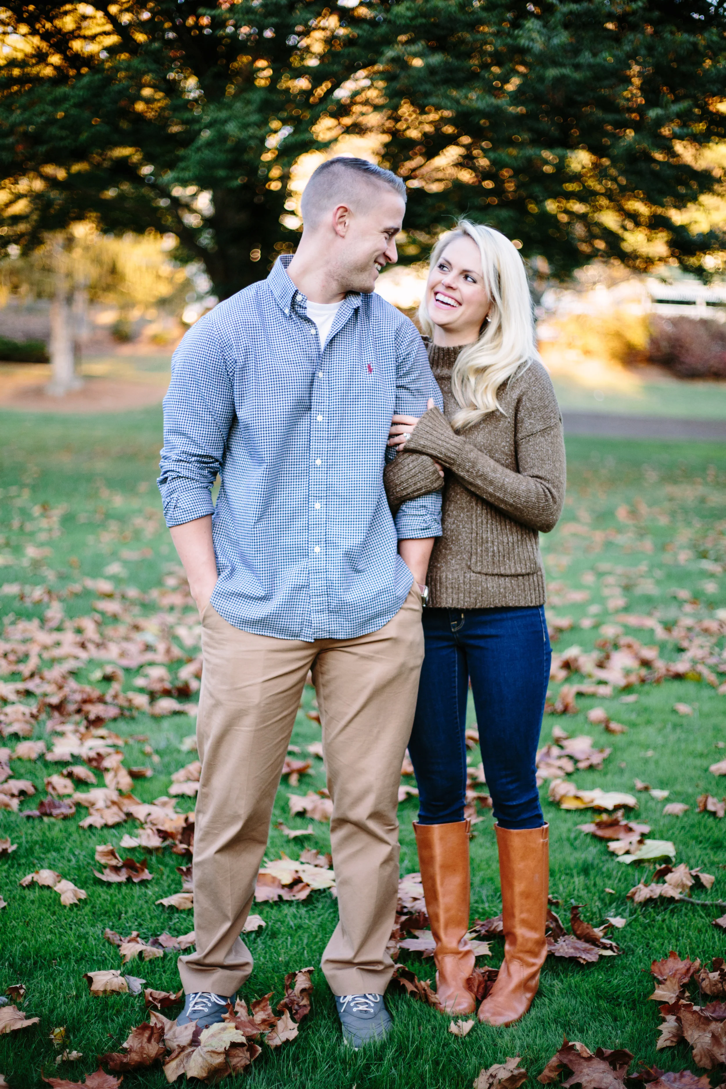 poses, outdoor, intimate, ideas, outfits, country, fall, unique, passion, fun, young, married, engaged, creative, romantic, natural, light and airy, natural light, photoshoot, couple, inspiration, sunset, love, Knoxville, vibrant, colorful, anniversary, greenbrier