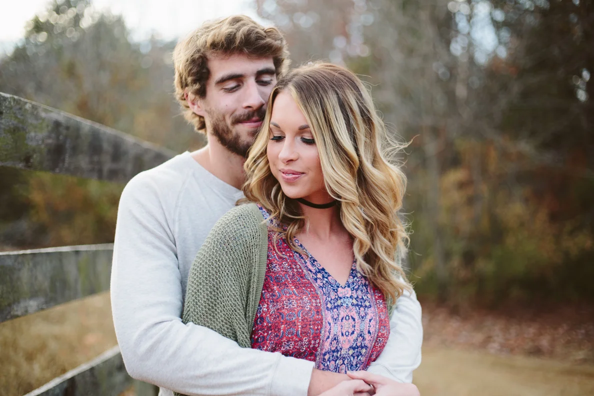 poses, outdoor, intimate, ideas, outfits, country, fall, unique, passion, fun, young, married, engaged, creative, romantic, natural, light and airy, natural light, photoshoot, couple, inspiration, sunset, love, Knoxville, vibrant, colorful, anniversary, hunter valley farm