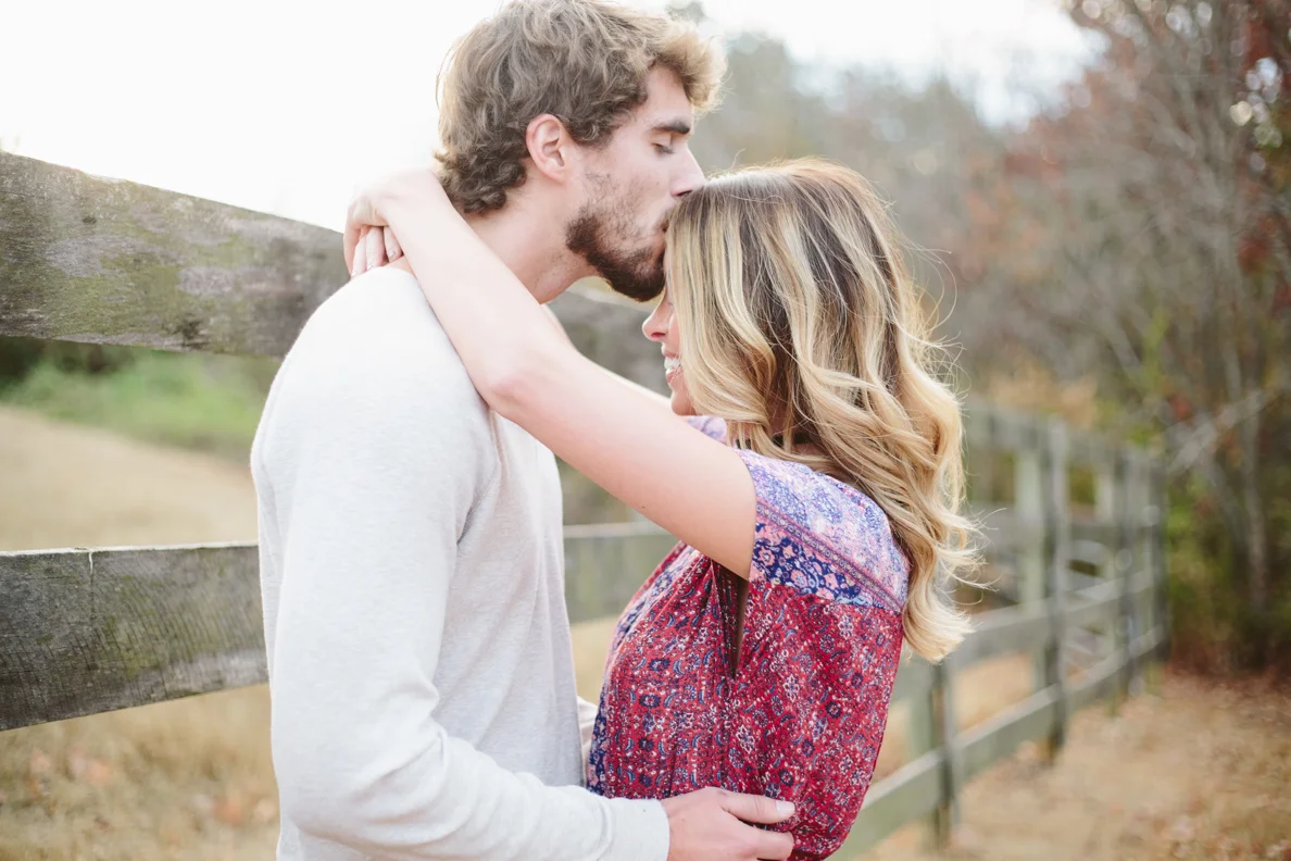 poses, outdoor, intimate, ideas, outfits, country, fall, unique, passion, fun, young, married, engaged, creative, romantic, natural, light and airy, natural light, photoshoot, couple, inspiration, sunset, love, Knoxville, vibrant, colorful, anniversary, hunter valley farm