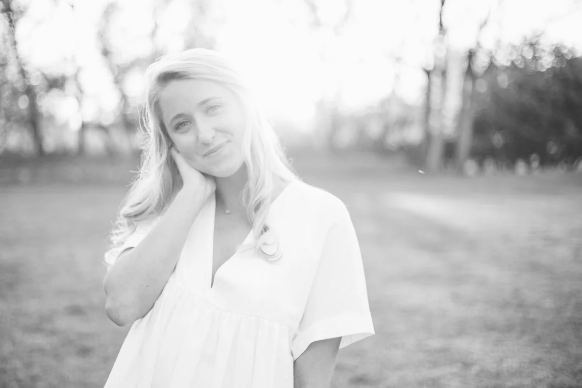 knoxville, Sequoyah hills, female, senior, portraits, graduate, university of Tennessee, Knoxville, poses, cherry blossoms, outfits, ideas, college, inspiration, natural light, light and airy, vibrant, colorful, bright, outdoors, head shots, sunset, black and white