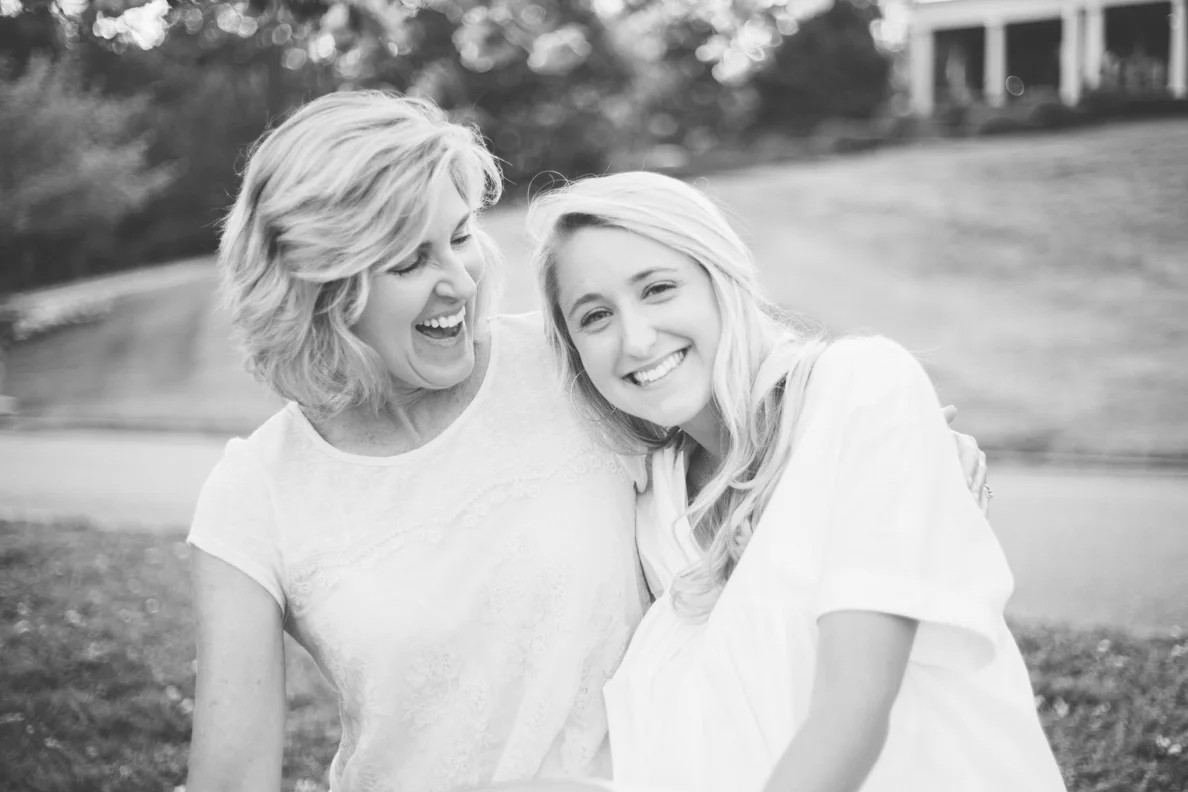 knoxville, Sequoyah hills, female, senior, portraits, graduate, university of Tennessee, Knoxville, poses, cherry blossoms, outfits, ideas, college, inspiration, natural light, light and airy, vibrant, colorful, bright, outdoors, head shots, sunset, black and white
