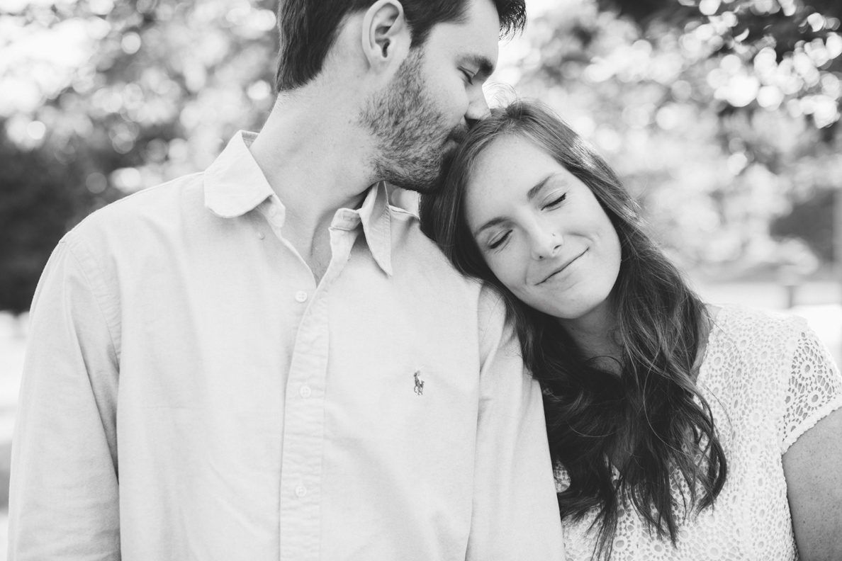 poses, couples, outdoor, Sequoyah hills, Knoxville, Tennessee, engagement, sunset, evening, love, vibrant, colorful, bright, creative, romantic, natural, light and airy, natural light, passion, inspiration, intimate, black and white