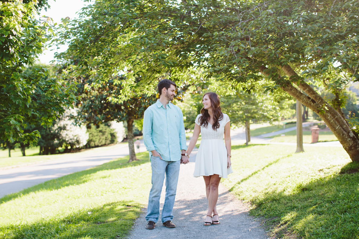poses, couples, outdoor, Sequoyah hills, Knoxville, Tennessee, engagement, sunset, evening, love, vibrant, colorful, bright, creative, romantic, natural, light and airy, natural light, passion, inspiration, intimate