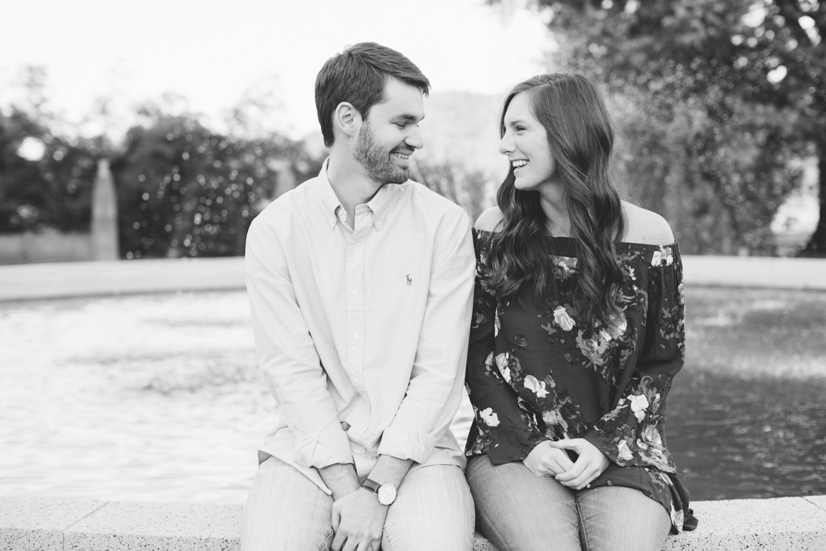 poses, couples, outdoor, Sequoyah hills, Knoxville, Tennessee, engagement, sunset, evening, love, vibrant, colorful, bright, creative, romantic, natural, light and airy, natural light, passion, inspiration, intimate, outfits, fountain, black and white