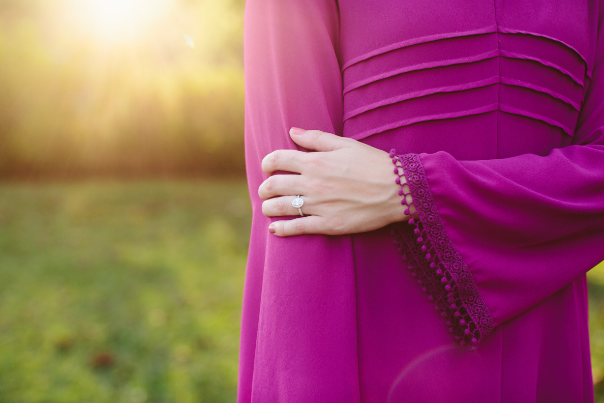 poses, couples, outdoor, Knoxville, Tennessee, engagement, sunset, evening, love, vibrant, colorful, bright, creative, romantic, natural, light and airy, natural light, passion, inspiration, intimate, outfits, woods, field, sunrise, windy, Sequoyah hills, sunrise, ring, hand