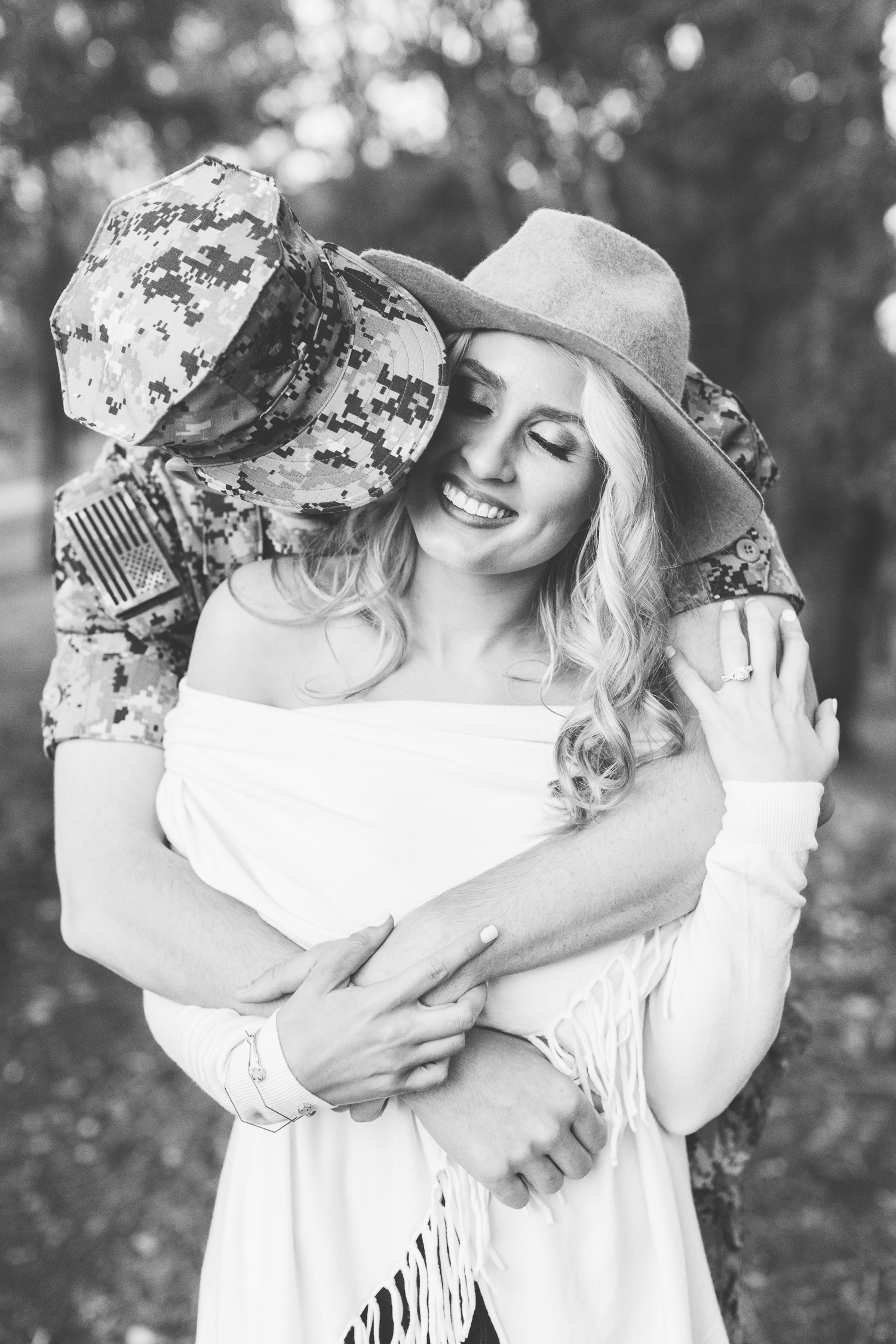 Military Photoshoot in Uniform // Navy Wife // Military Couple Engagement Photos // Suzy Collins Photography // Knoxville Photographer