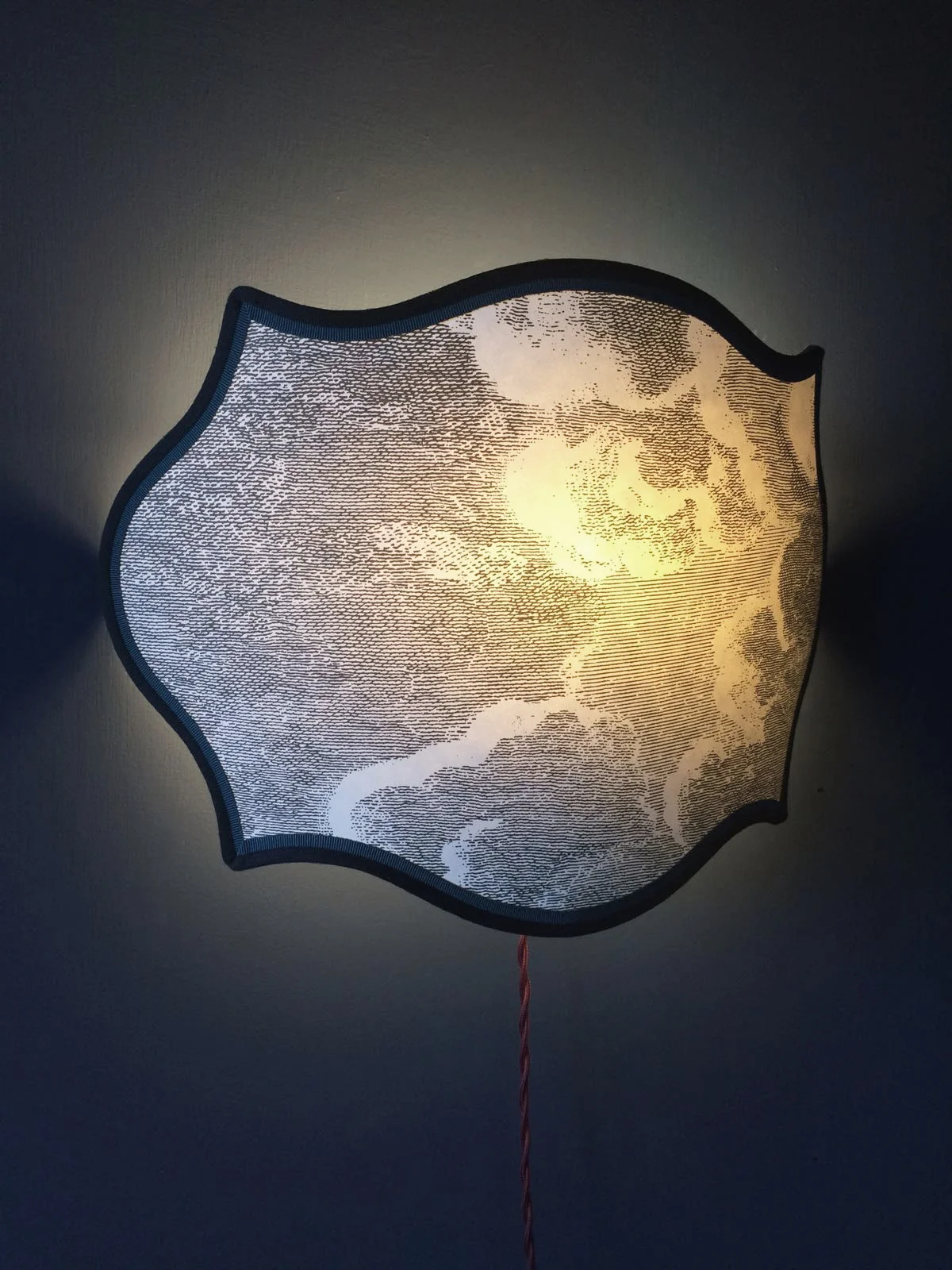 Pipistrello_Blu_On_5.jpg