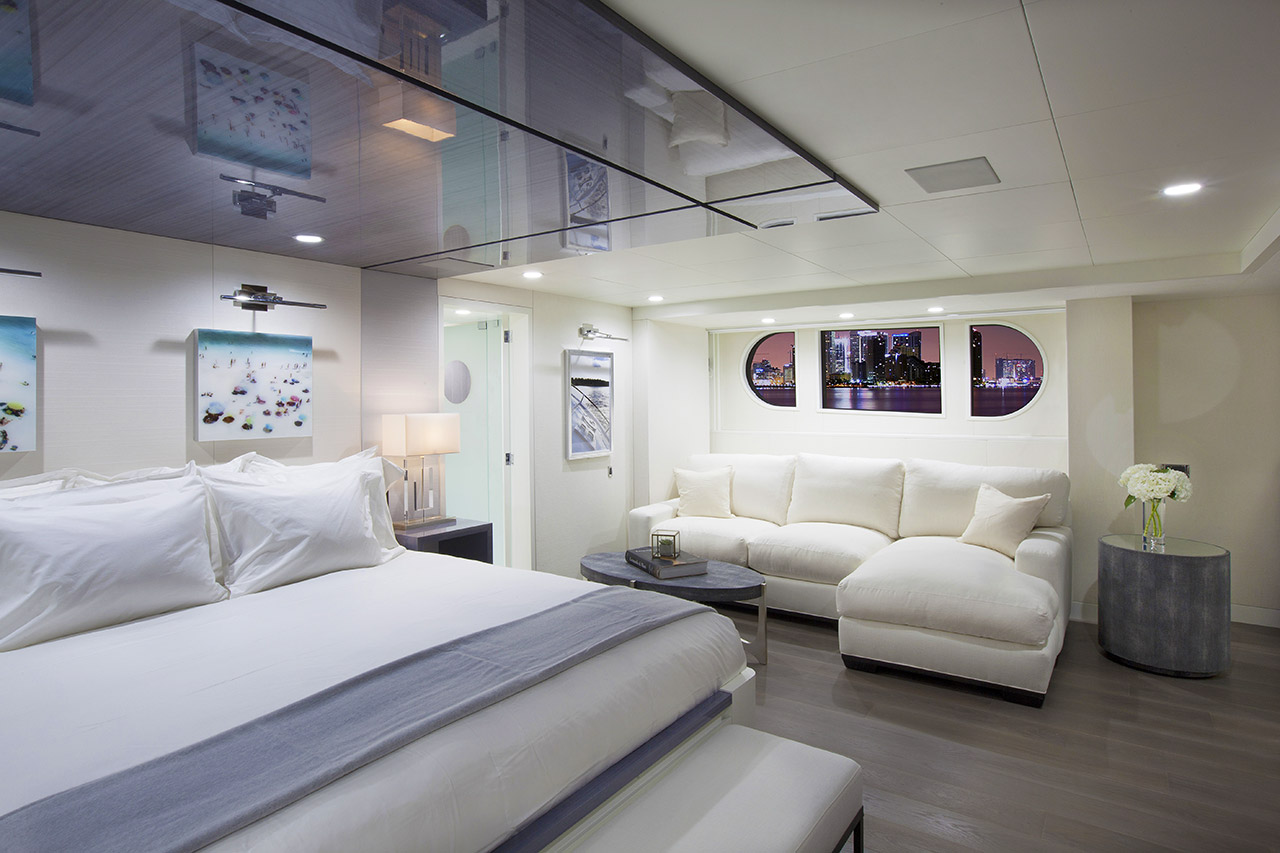 05-Owner's-Stateroom.jpg