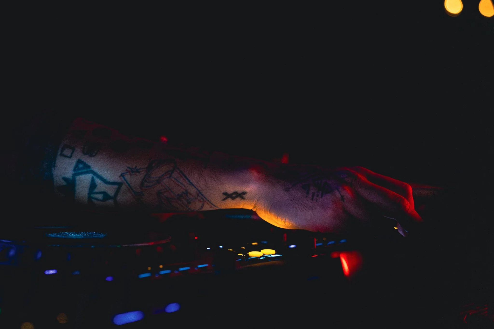 XIII MEDIA x MOTH _ 1800 TAKEOVER-26.jpg