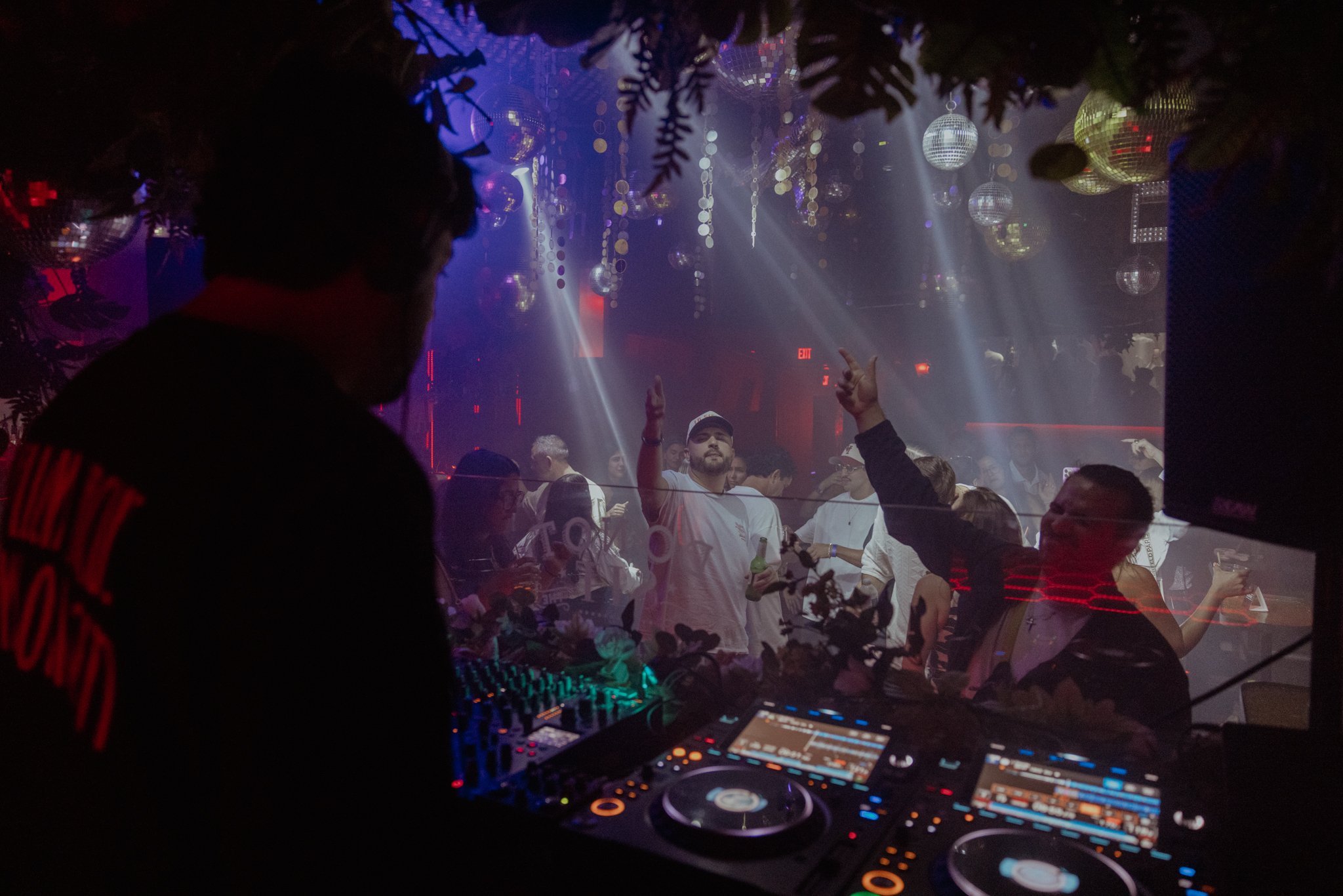 XIII MEDIA x MOTH - DO NOT SIT-06.jpg