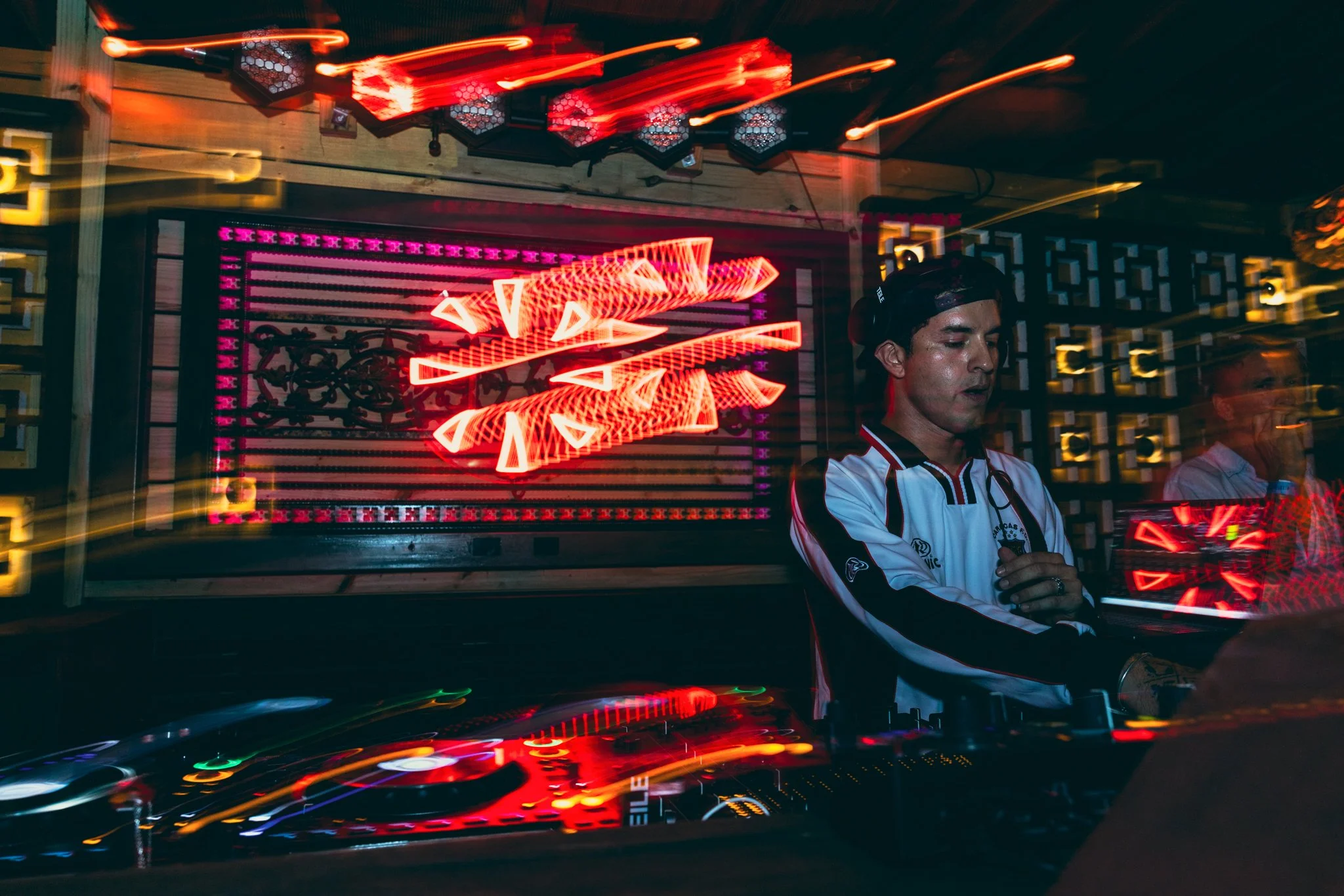 XIII MEDIA x MOTH _ EDGE DEBUT-26.jpg