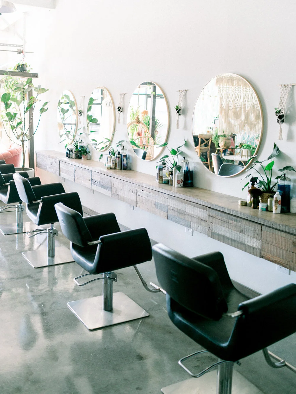 Review: Bellegance Salon