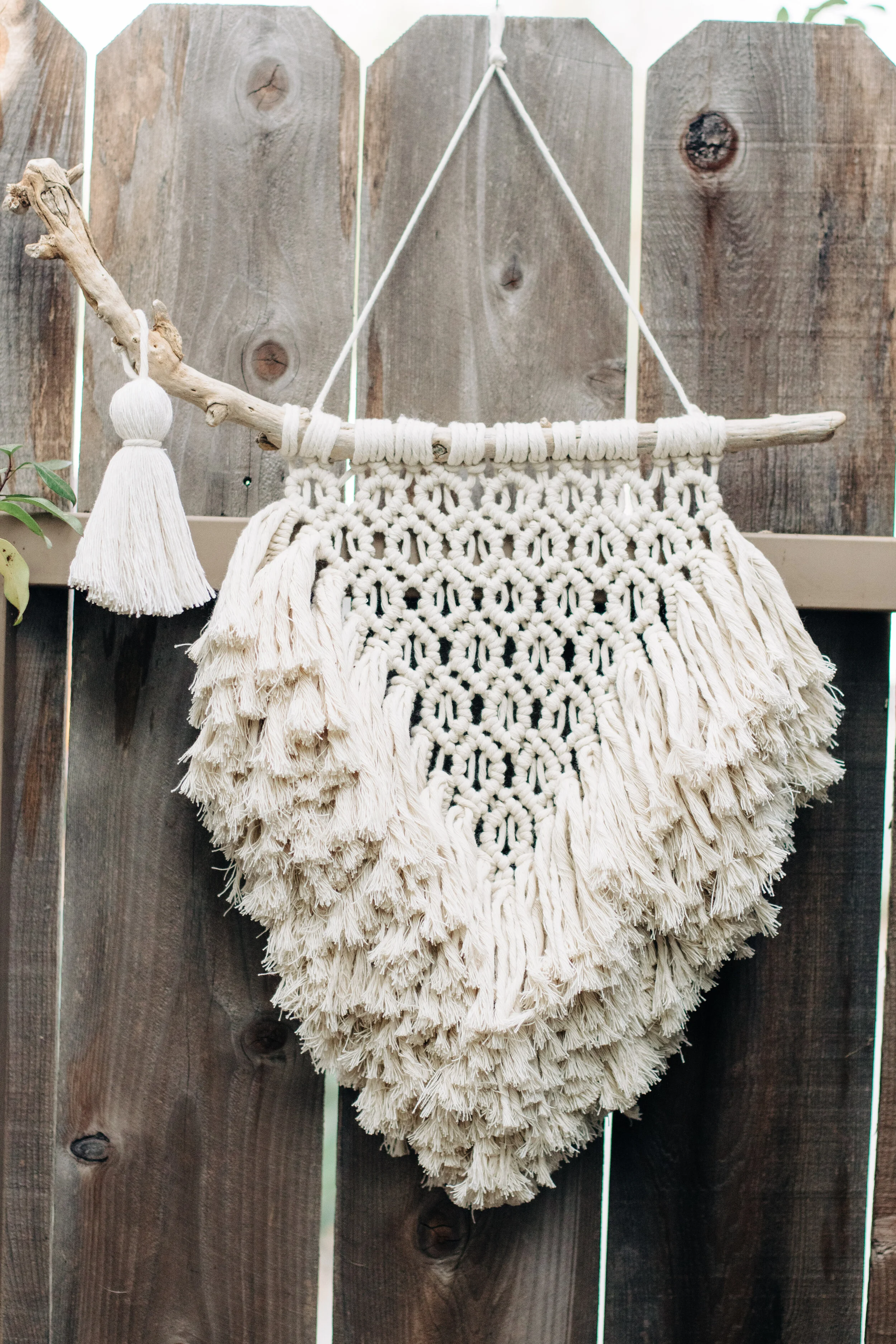 The Cloud: Medium Wall Hanging Macrame w/ Tassel