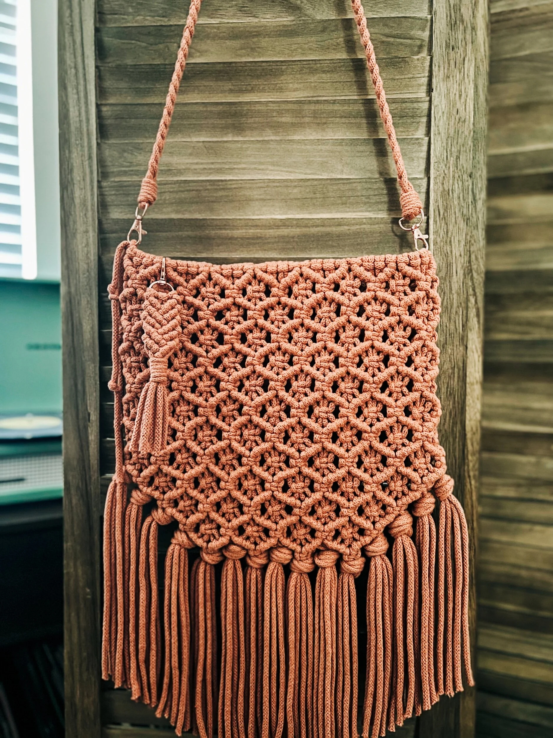 89FE0A2E-19E8-4C0F-9BD2-26643F4E9269