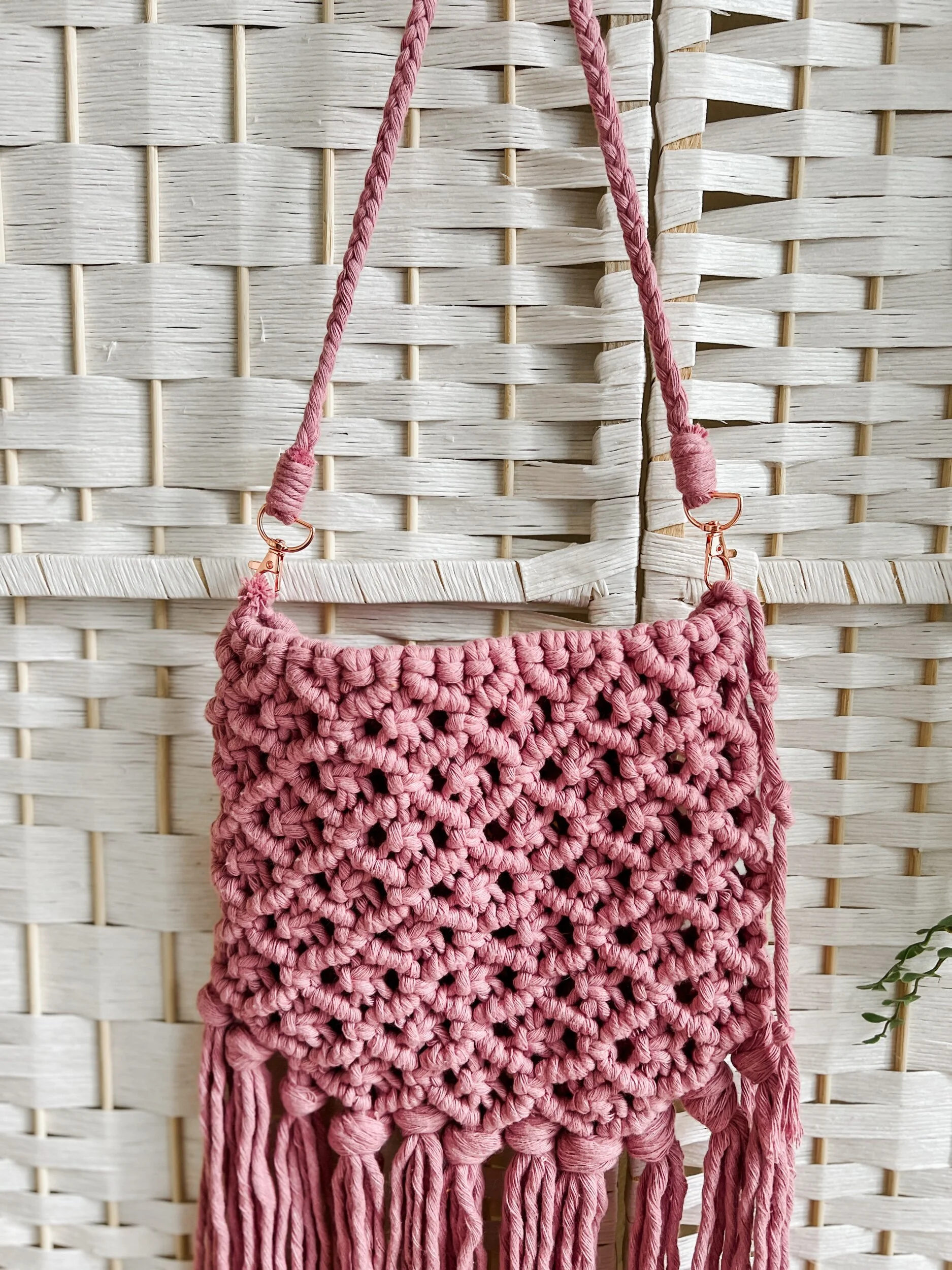 27B298E5-E141-4AE5-93EB-CF2658FBC763