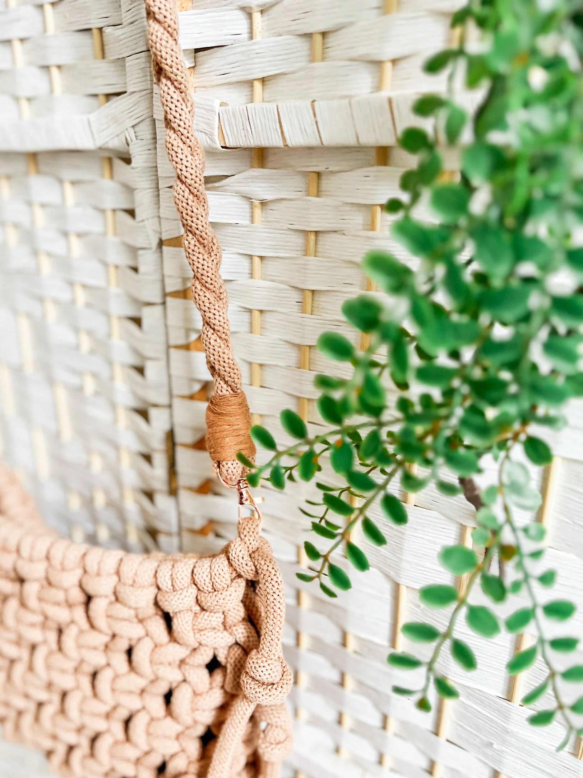 B71325CA-8297-41AF-B253-27AE9A011E97