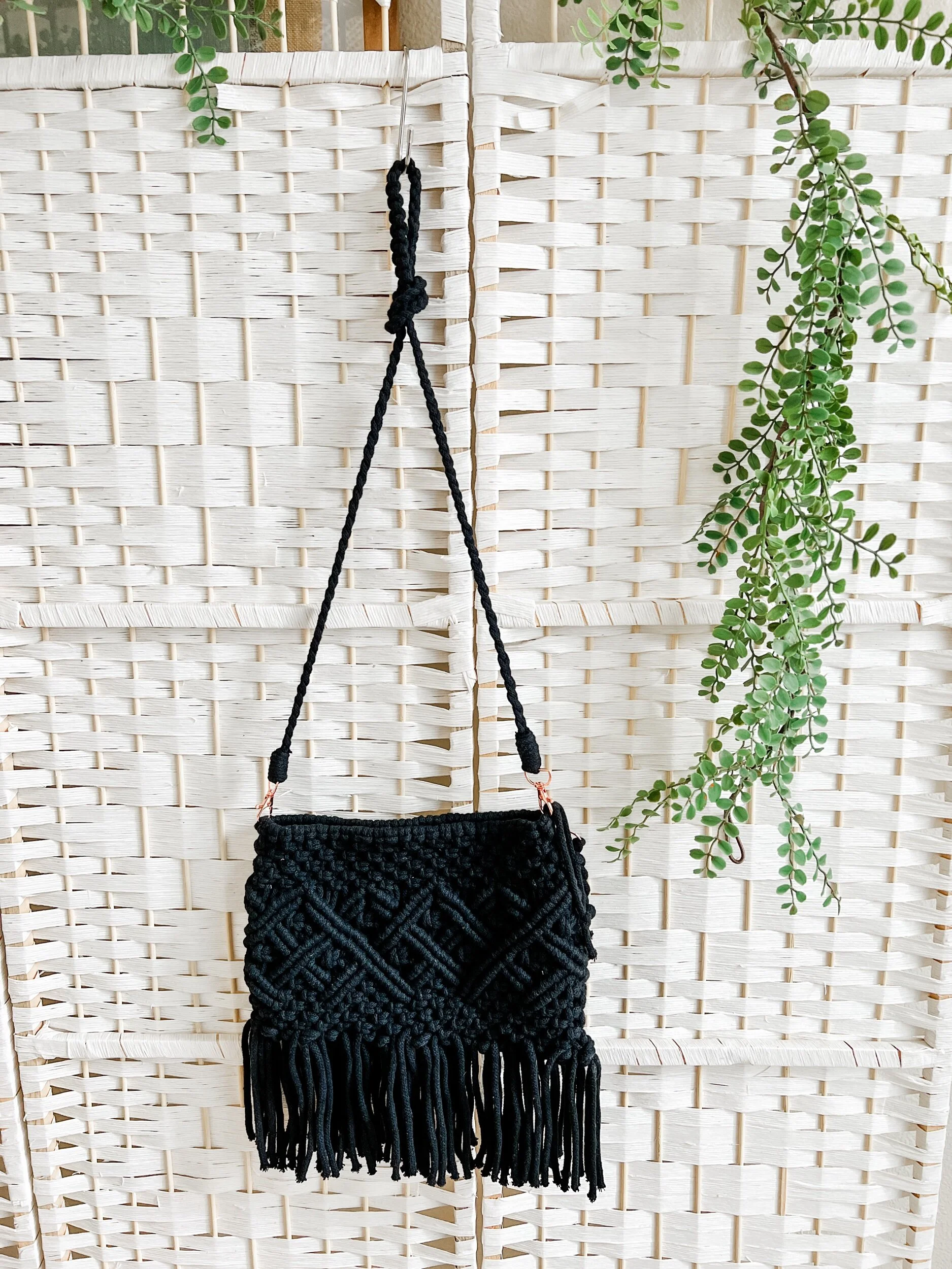 9E3AEC4D-8836-41F1-A8E1-90507E9D5051