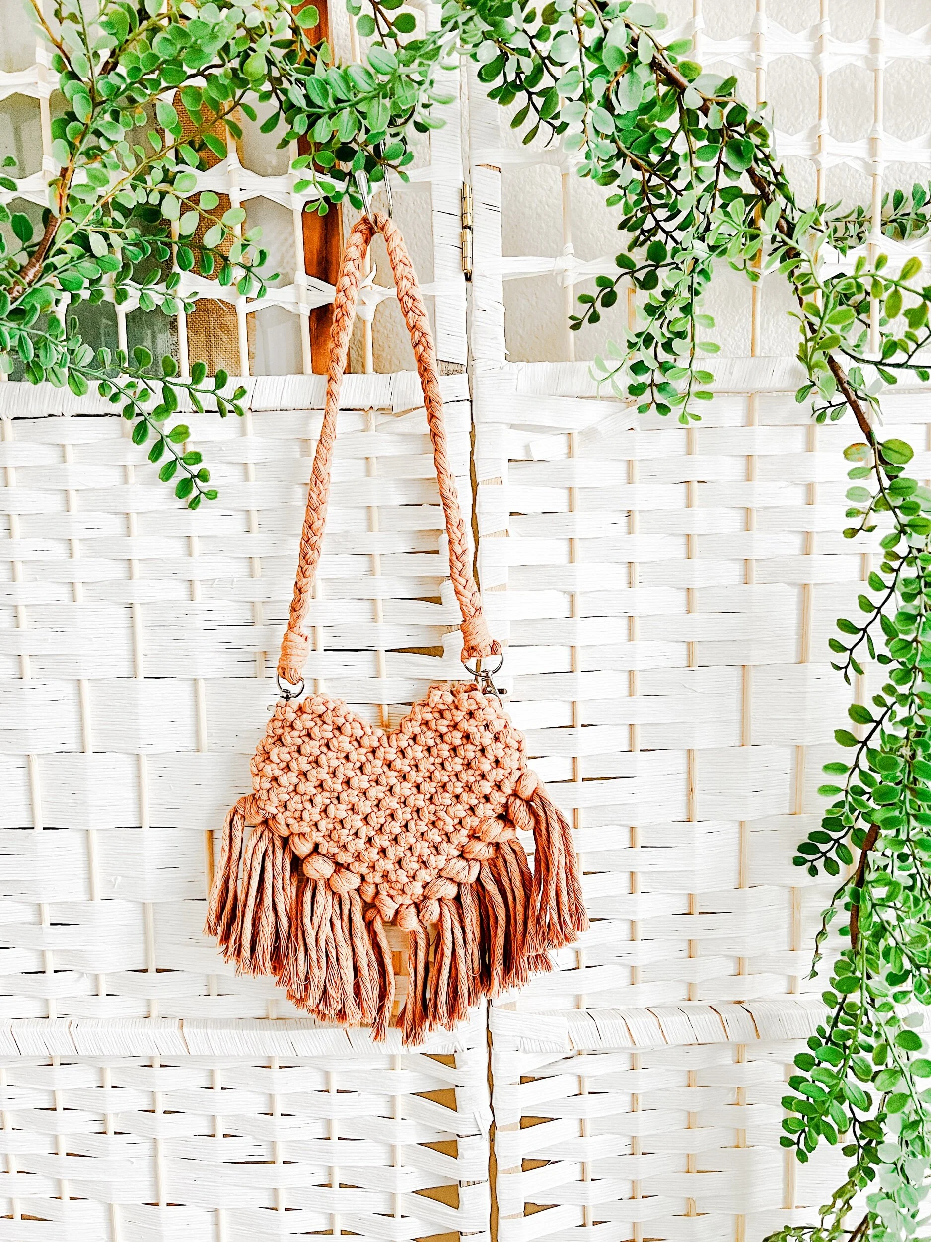 1D27895E-3FD9-40B5-9DB4-141DACC662E1