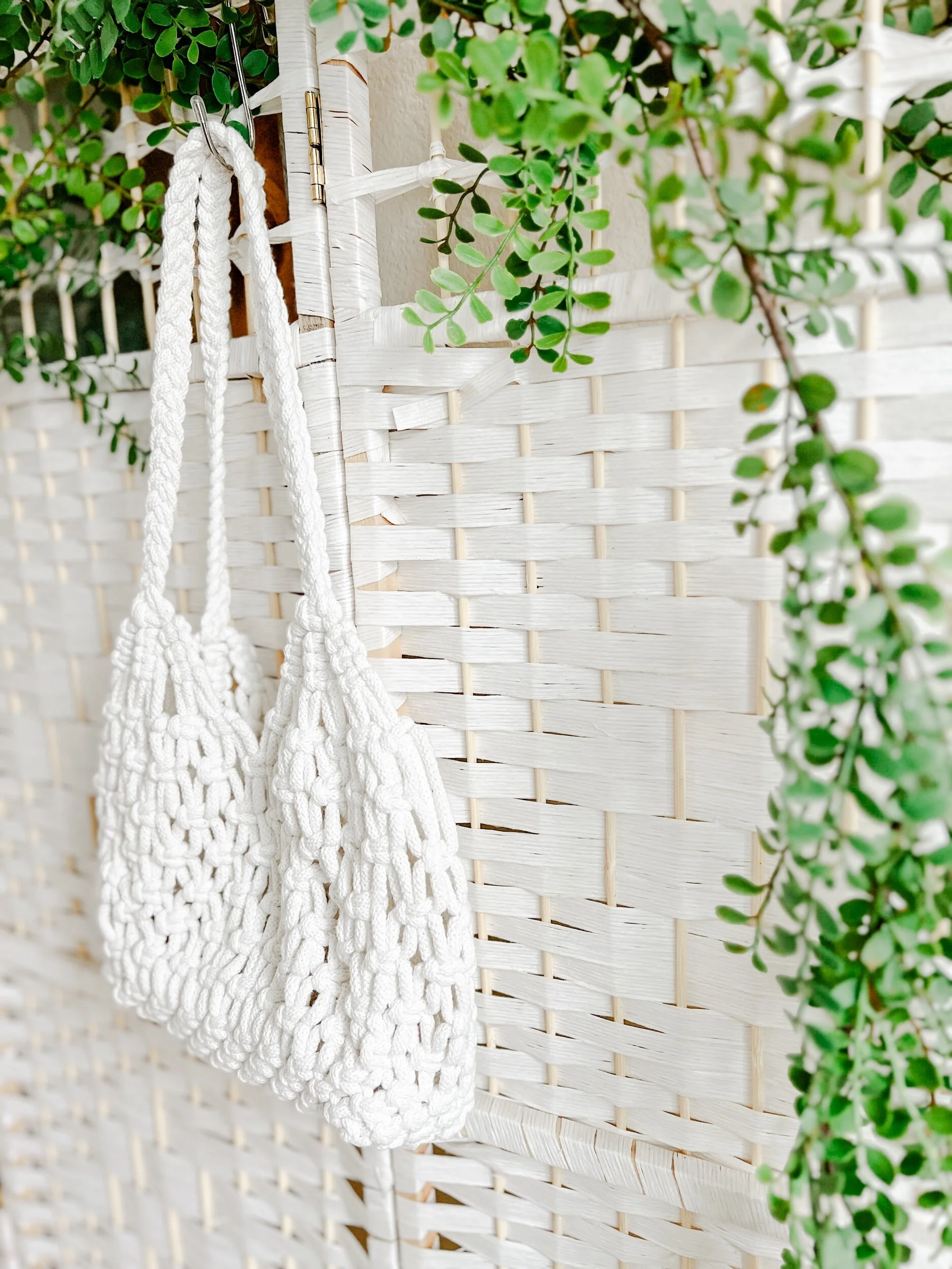 BBEF2424-403F-436B-A8FE-809F2159F795