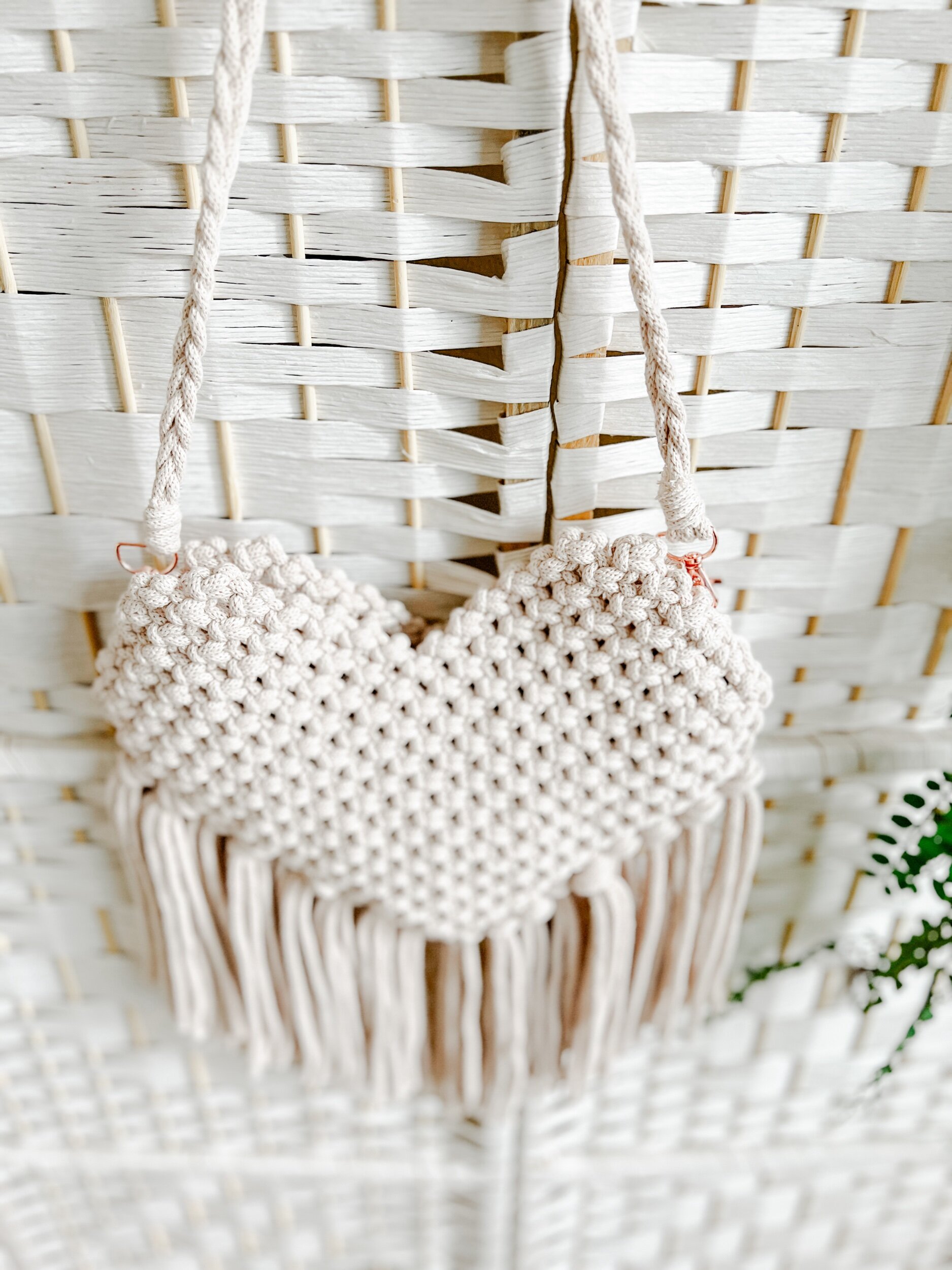 438550AC-CD06-4DB0-B034-3E7B0A9E9417