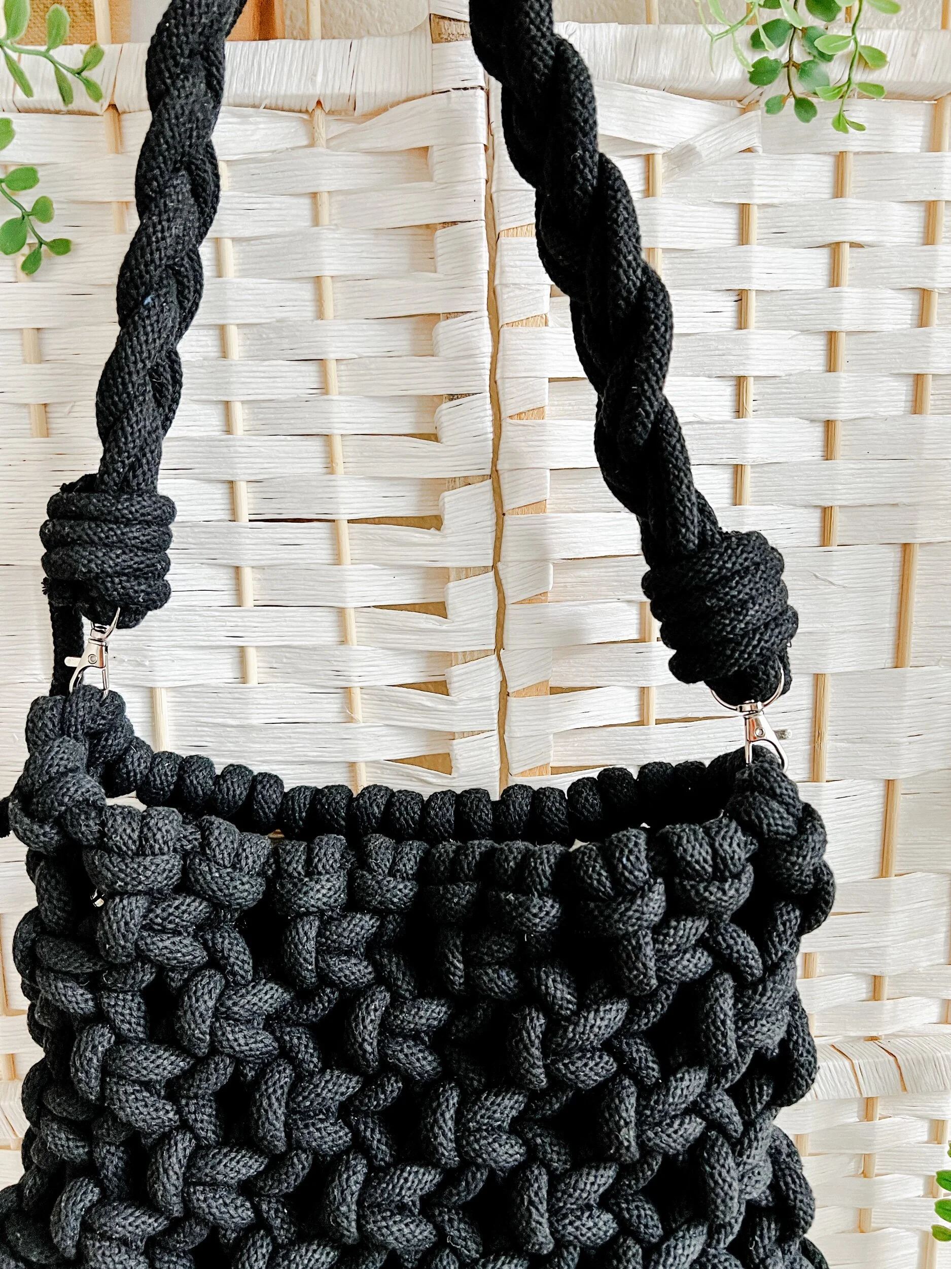 3D663F5F-E325-4EC2-88B3-2C53D723875C