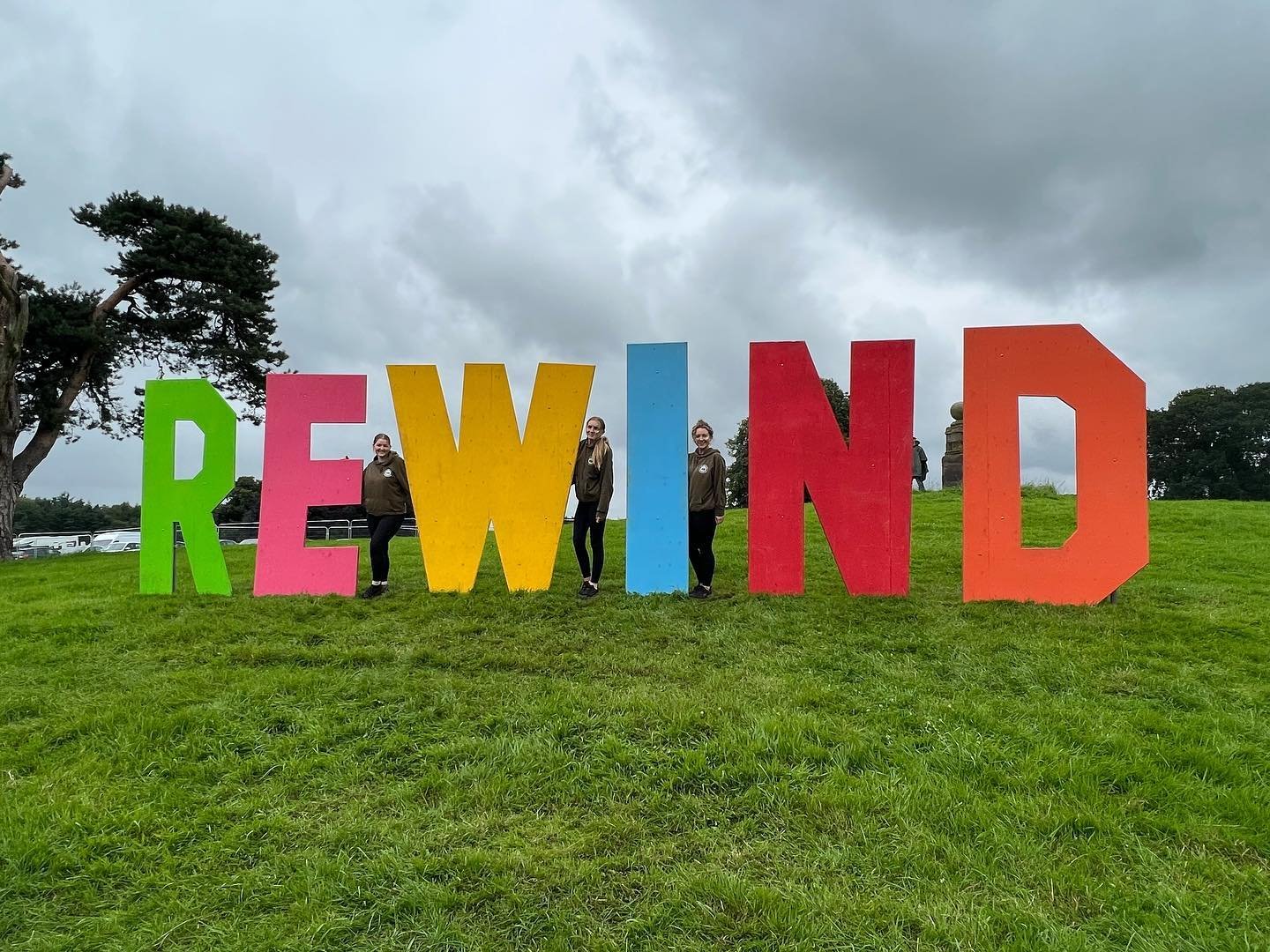 REWIND NORTH! 

Another wet weekend for the team.. but you lot continued to sing and dance through it all! 

Thank you to those we served and to you all for keeping us entertained with your crazy costumers this year! 

#loadedfries #80smusic #thegrub