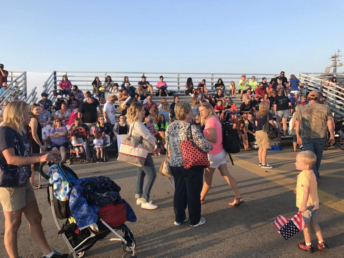 Crowds 1.jpg