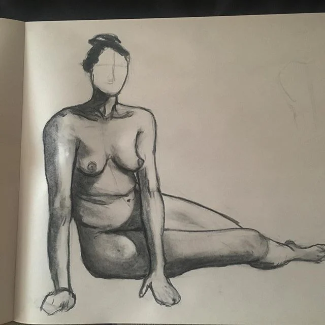 Sketch from last night.
#charcoal #figuredrawing #nudeart #practice #chicago #art #drawing #sketch
