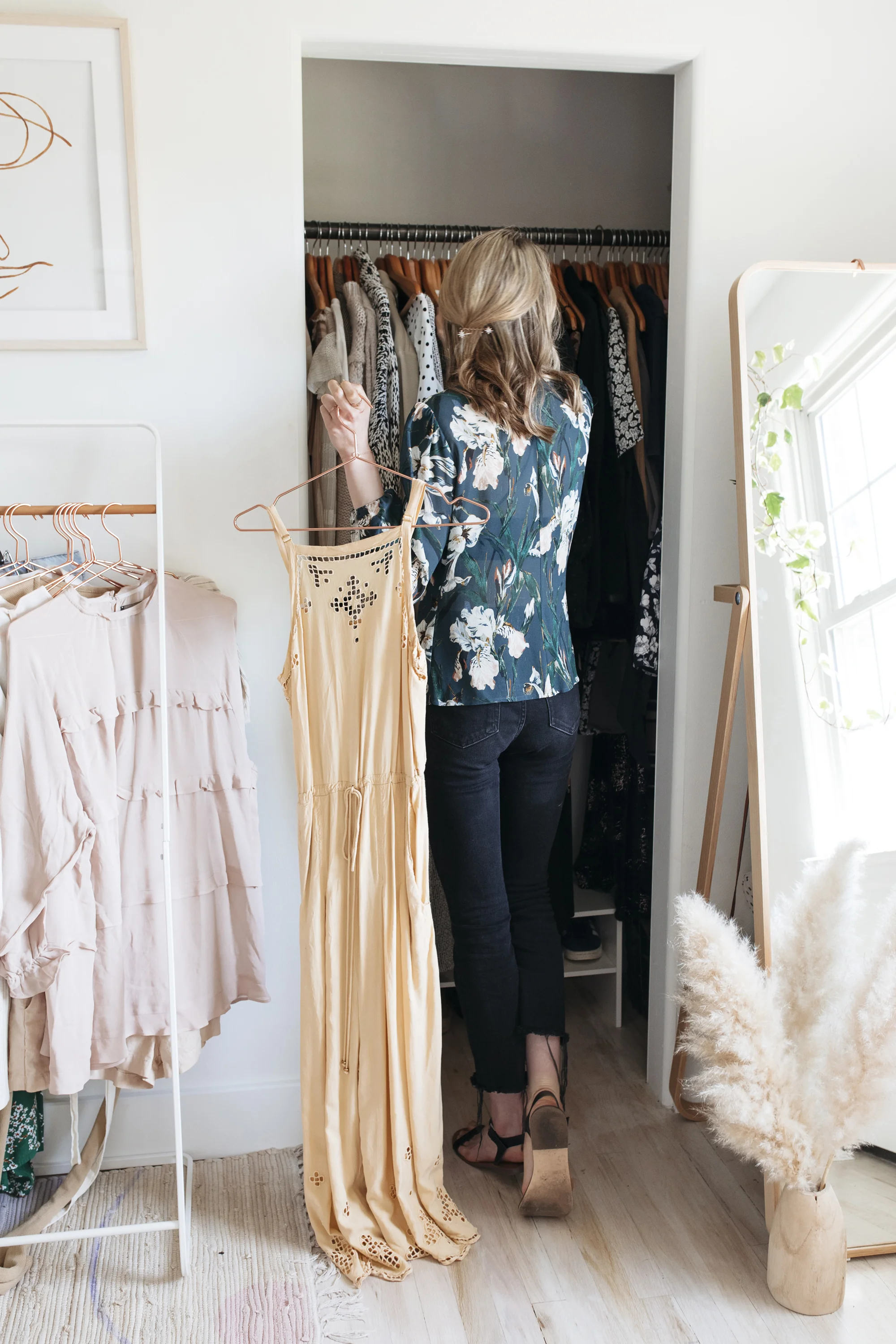I love soft colors and a simple color palette to design my spring wardrobe