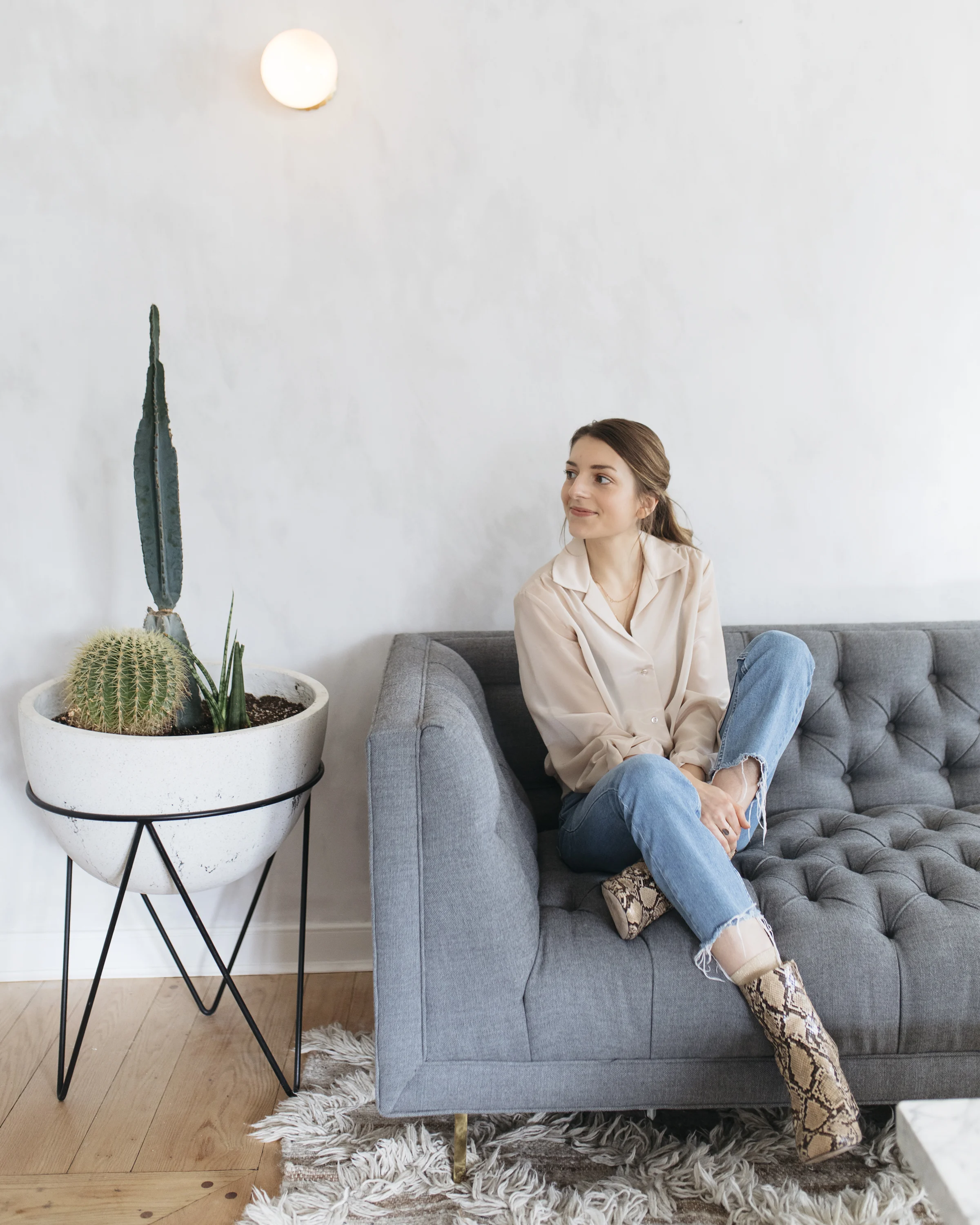 Learn to delegate as a boss, manager, and director. Creative lifestyle and travel blogger emily r hess, as well as ceo and creative director of the female founded Luca Creative Co, shares what she learned as a business woman and boss on her blog today.