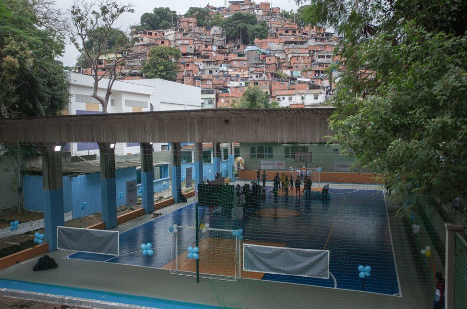 New Life to Rio Courts.