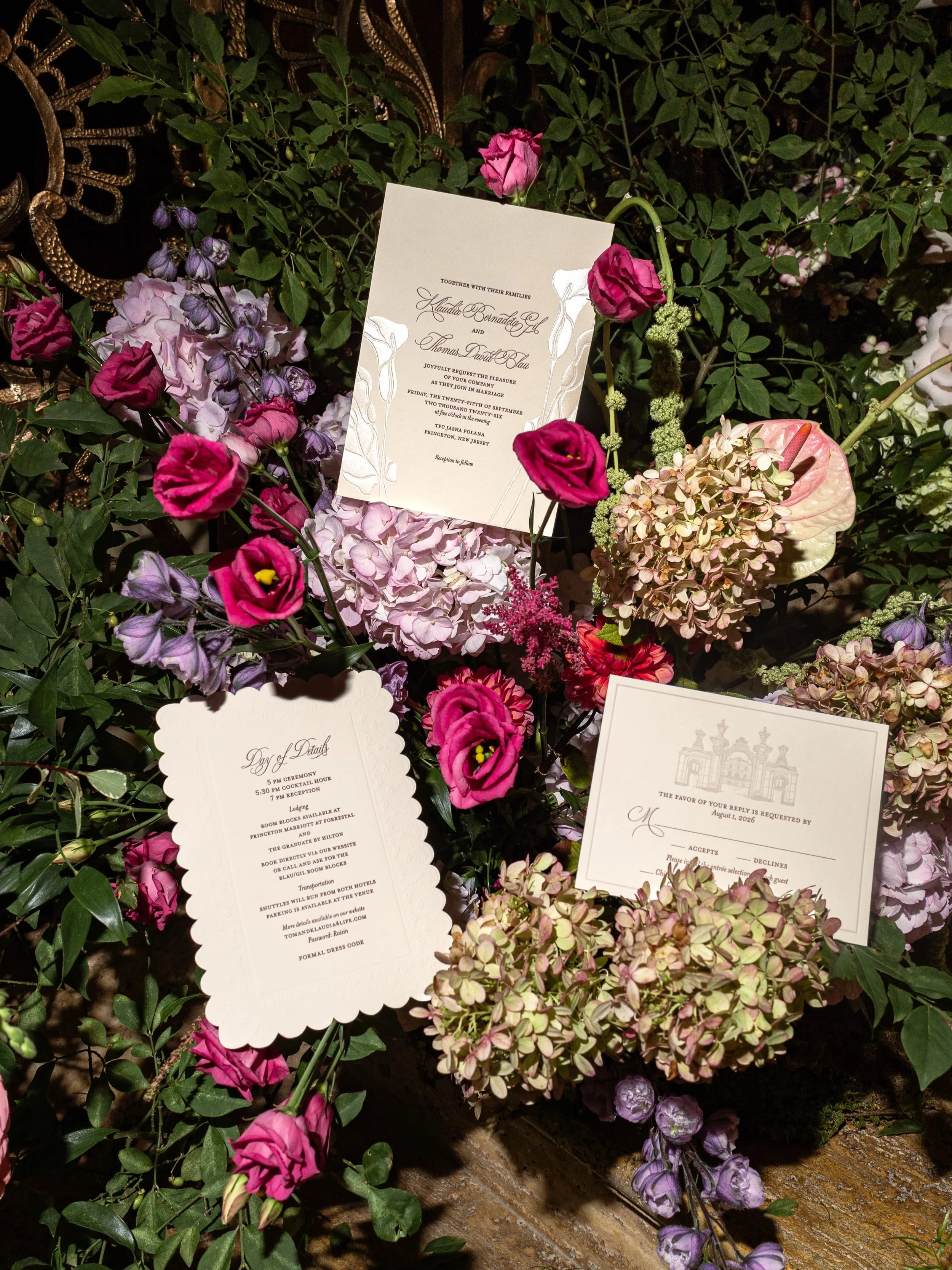 Some projects are made even more memorable by the people behind them. It was such a pleasure designing and printing for Klaudia and Thomas. Thoughtful, gracious and an absolute delight from beginning to end. We are grateful to have been entrusted wit