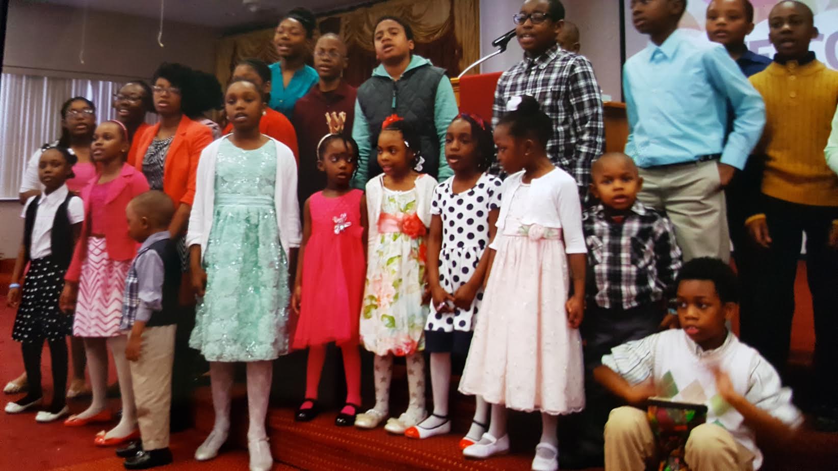 childrena choir.jpg