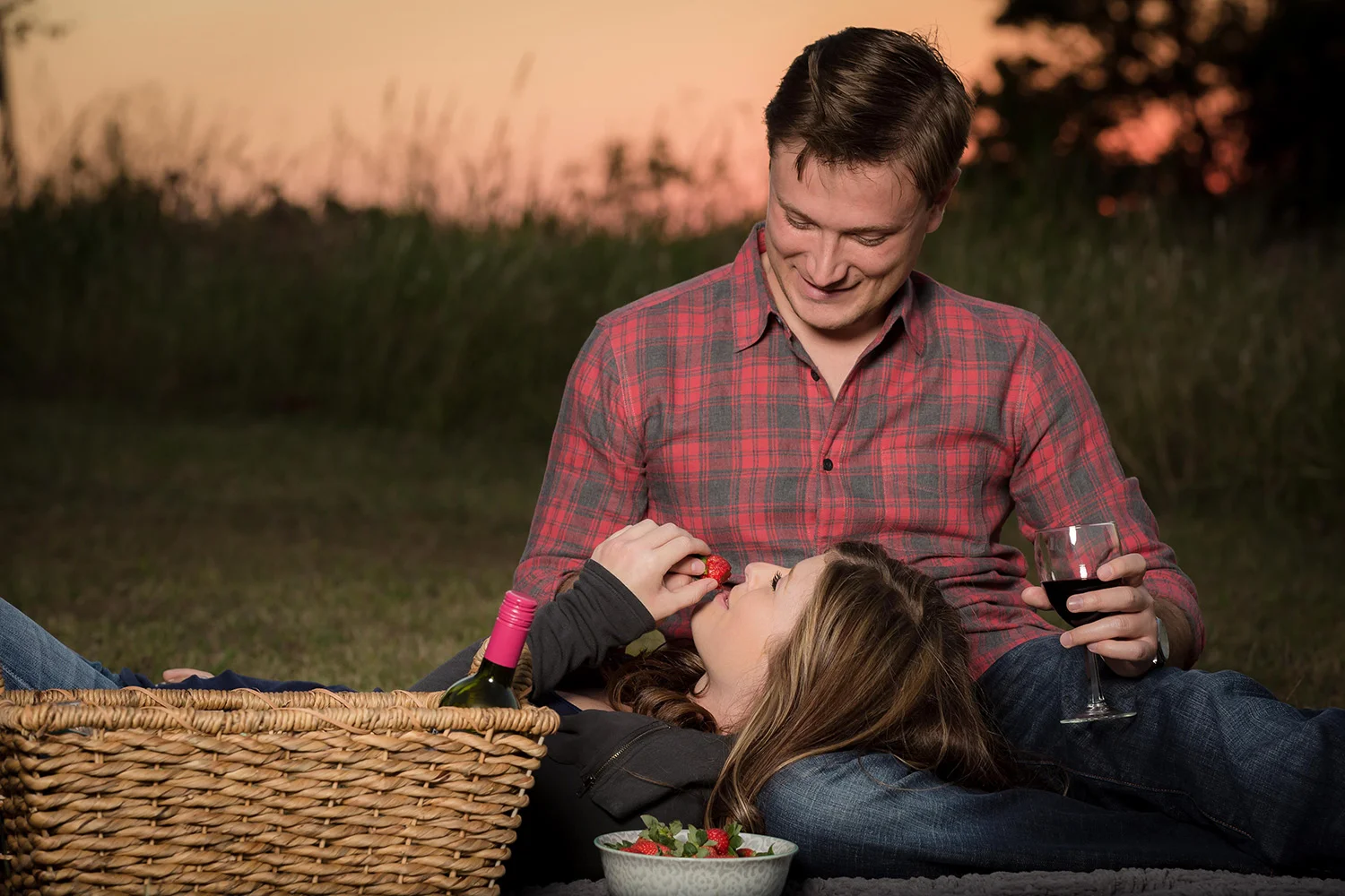 picnic-engagement-shoot.jpg