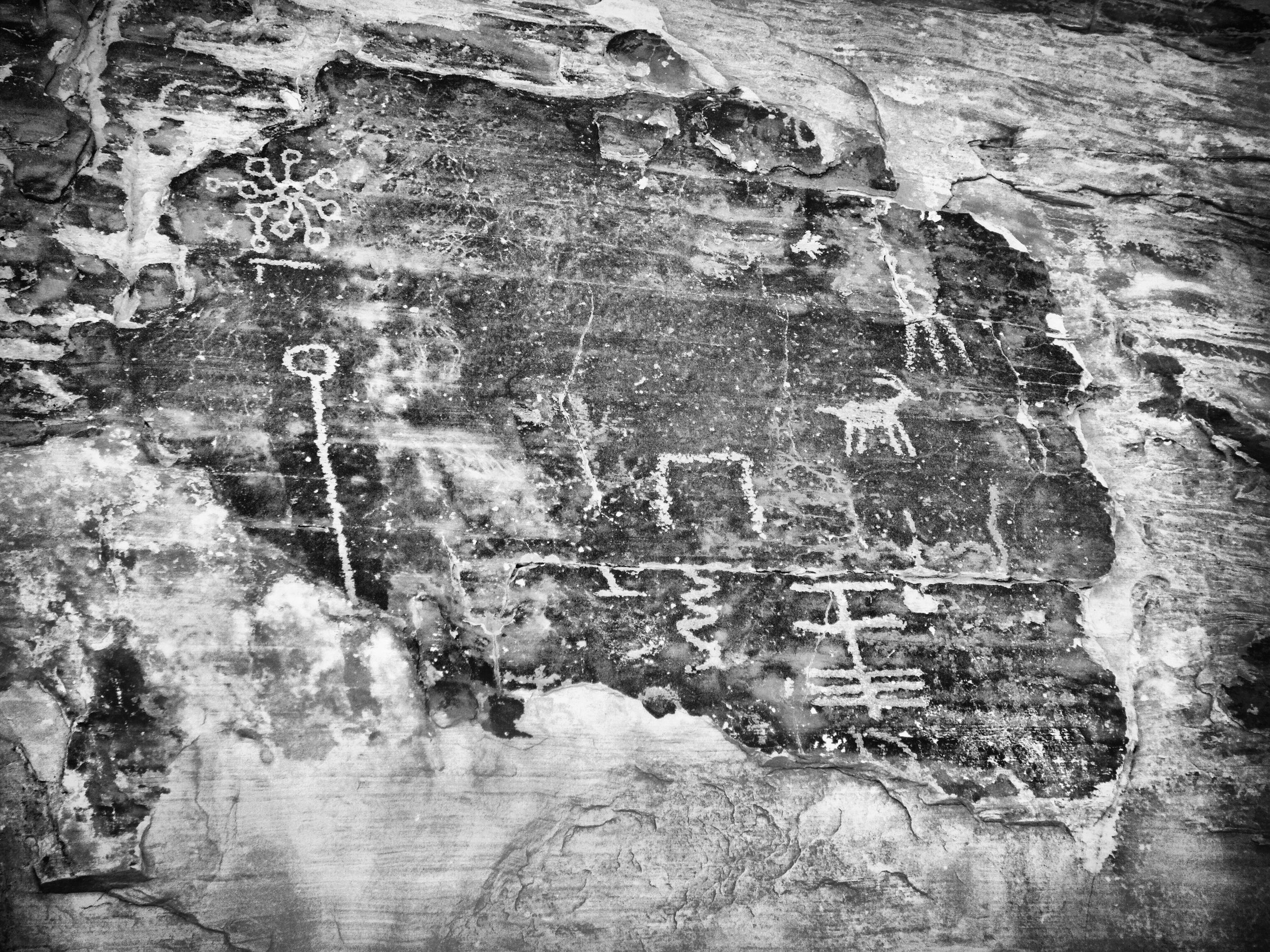 Mouse Tank Petroglyphs
