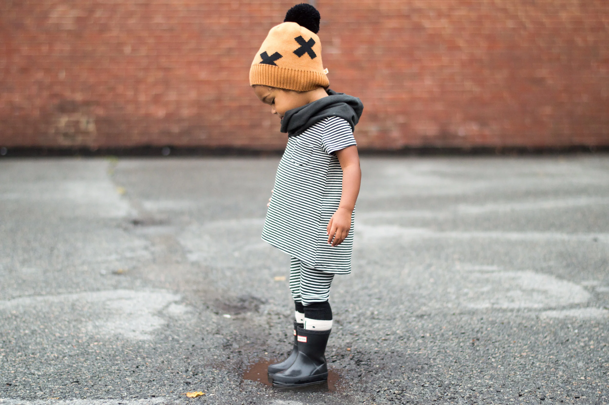 hat & socks: tiny cottons from a gifted baby scarf: gray label from noble carriage shirt & leggings: oh my baby shoes: hunter rainboots